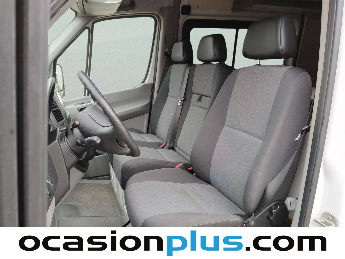 Foto Volkswagen Crafter Volkswagen Crafter Furgon Batalla Media TN 2.0 TDI BMT (136 CV) 3.500 3 Plazas