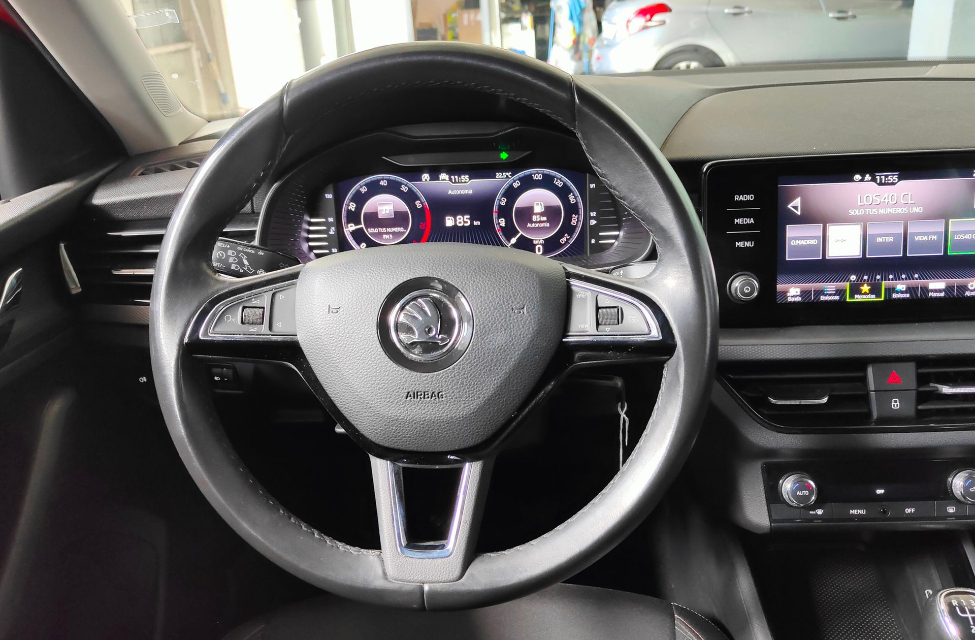 Škoda Kamiq 1.0 TSI Ambition - foto 26