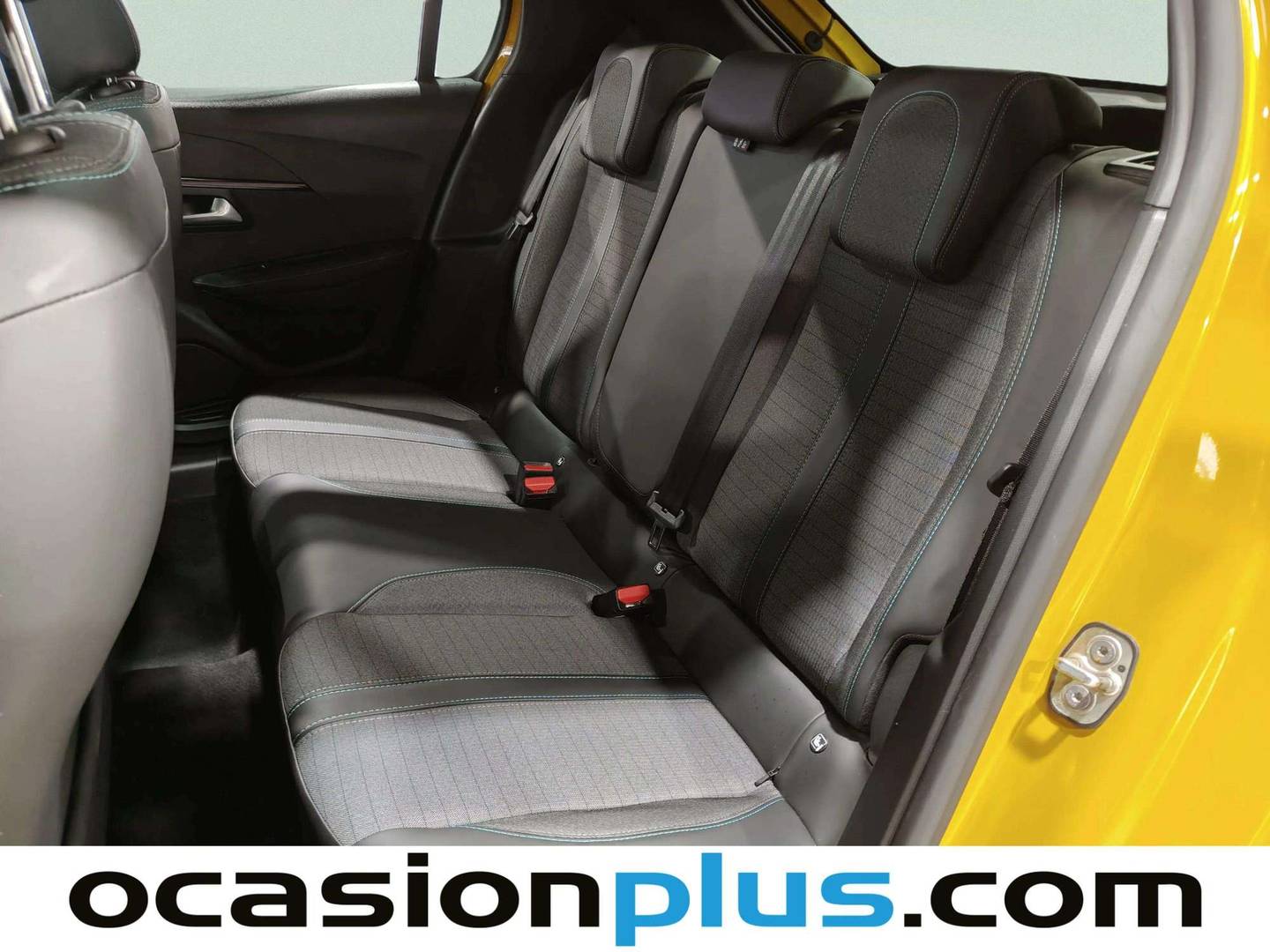 Foto asientos traseros Peugeot 208 Peugeot 208 PureTech 130 S&S Allure EAT8 (130 CV)