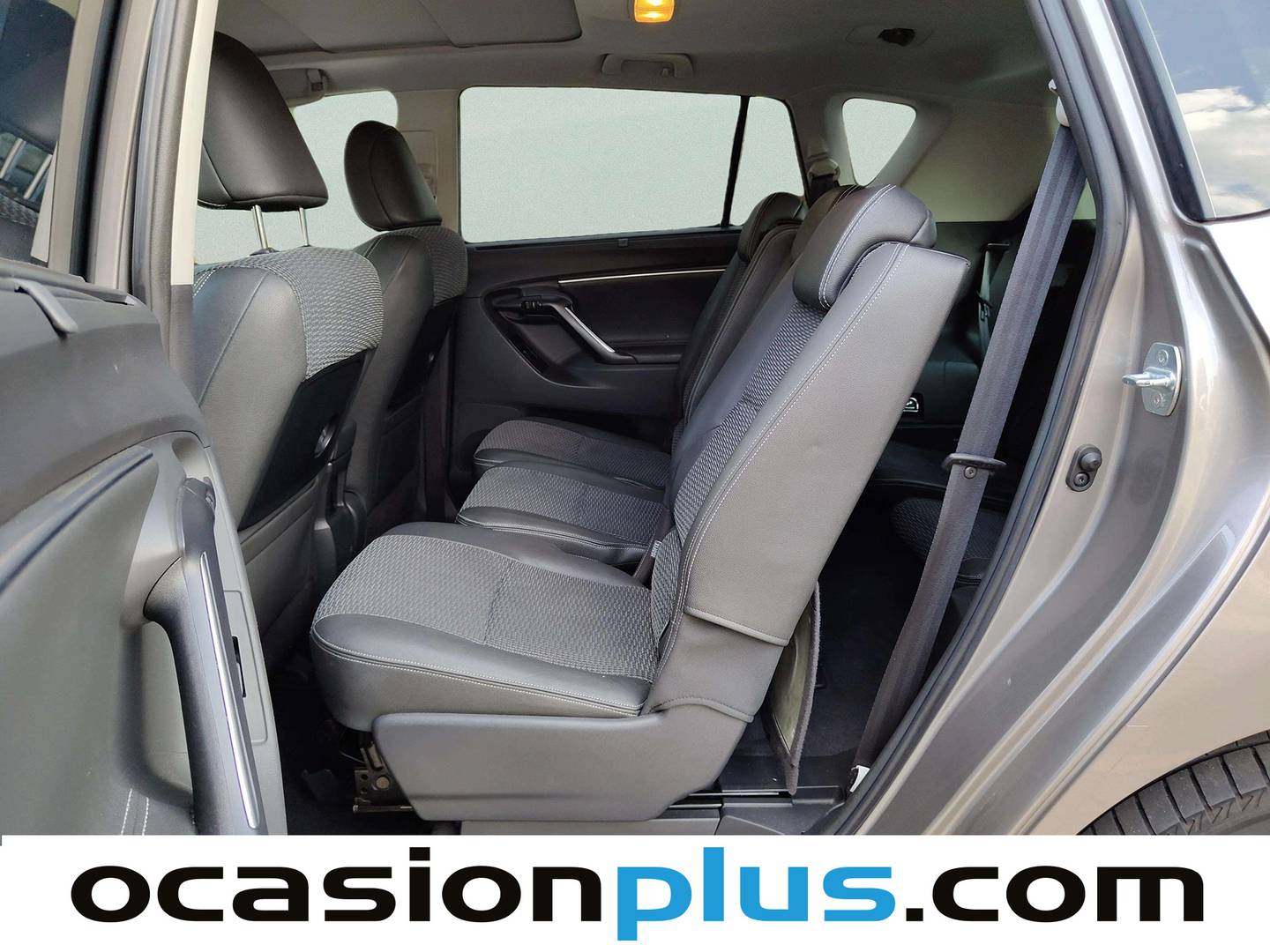 Foto asientos traseros Toyota Verso Toyota Verso 140 M-DRV Advance Multidrive (147 CV) 7 Plazas