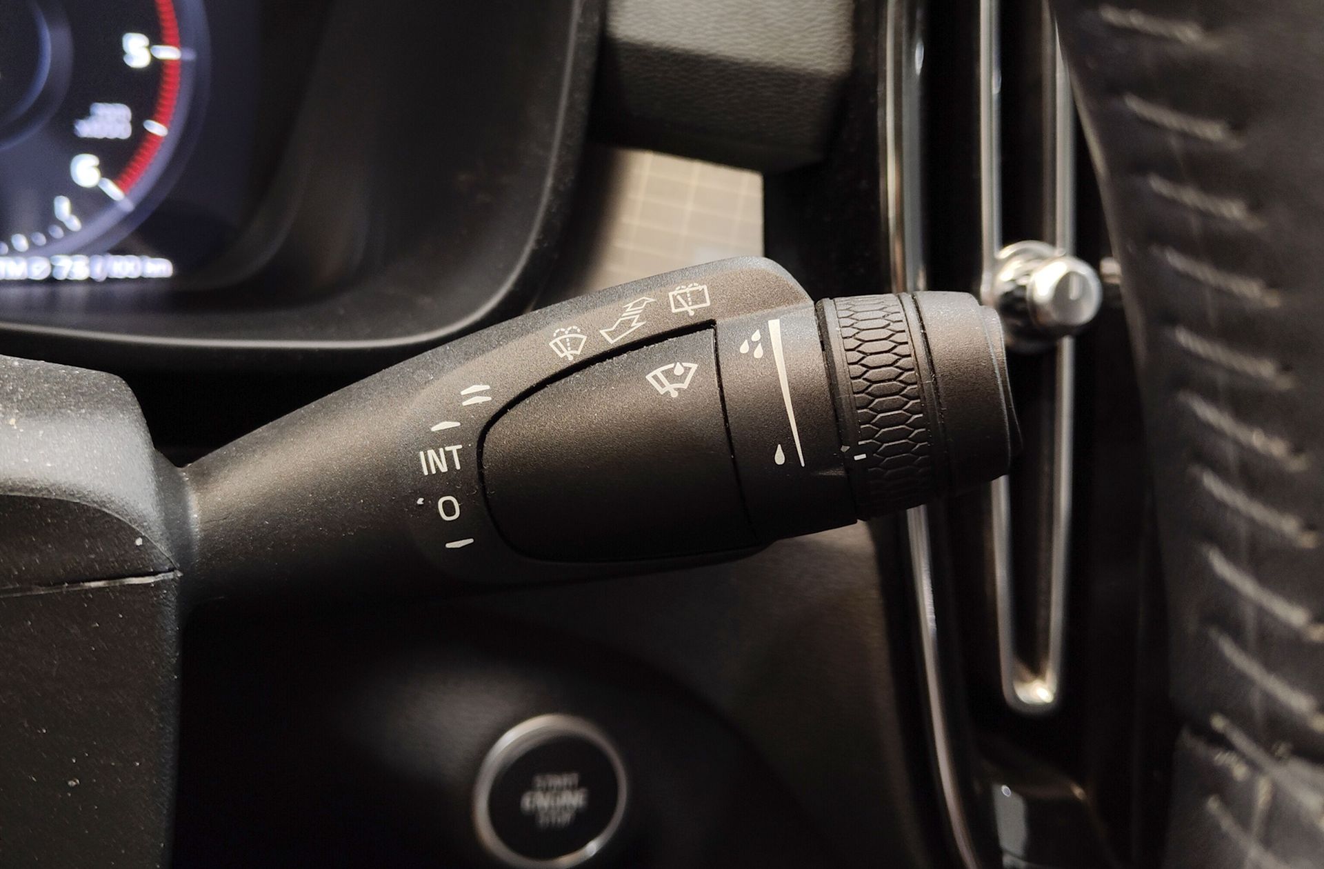 Volvo XC40 D3 Momentum AWD - foto 29