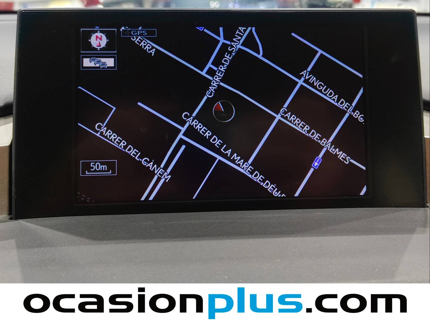 Equipamiento del Lexus NX Lexus NX 300h Corporate 2WD + Navibox (197 CV)