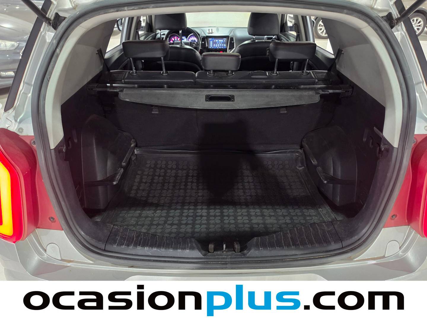 Fotos maletero SsangYong XLV SsangYong XLV D16T Premium (115 CV)