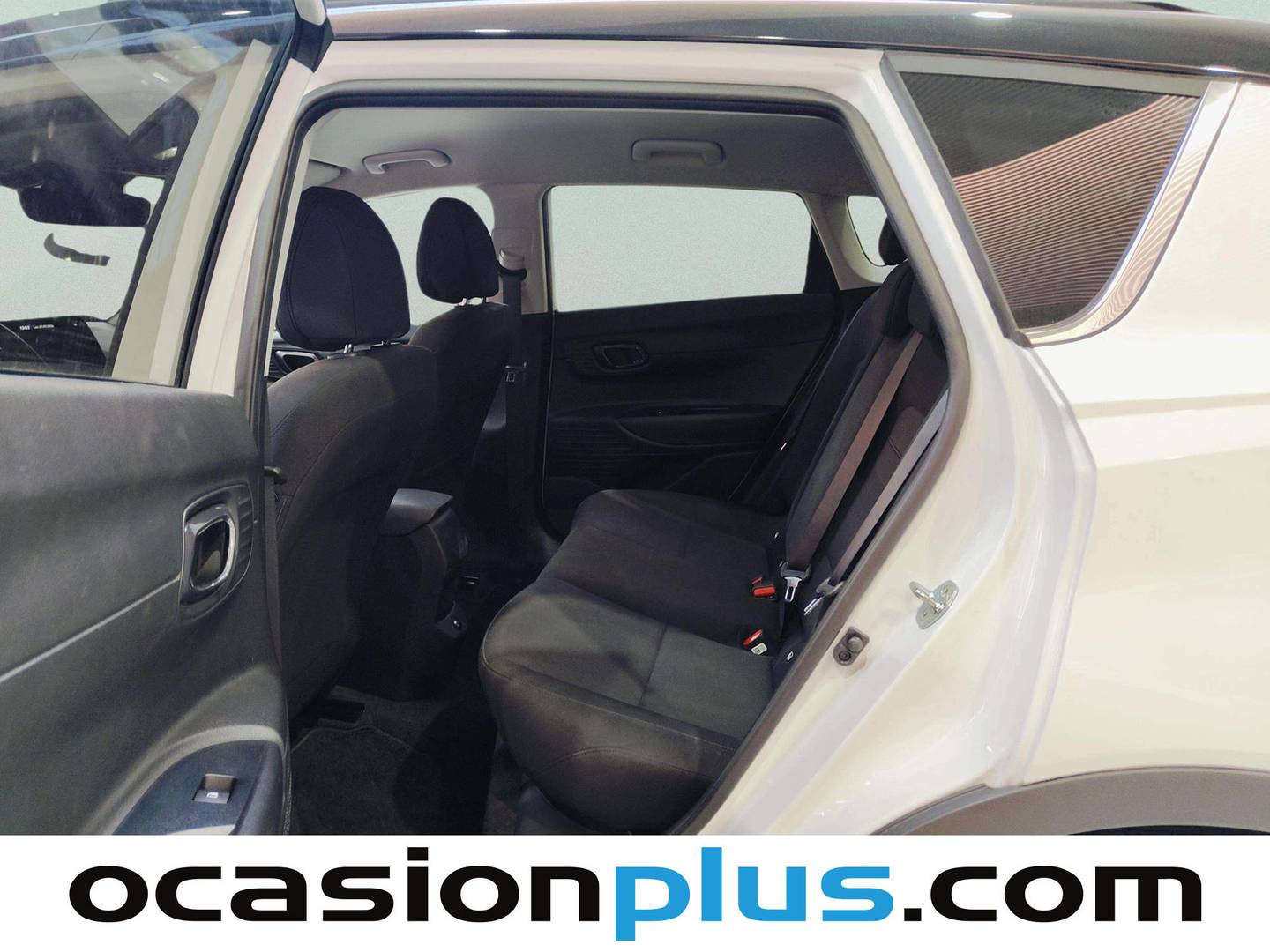 Foto asientos traseros Hyundai Bayon Hyundai Bayon 1.0 TGDI 48V Tecno DCT (100 CV)