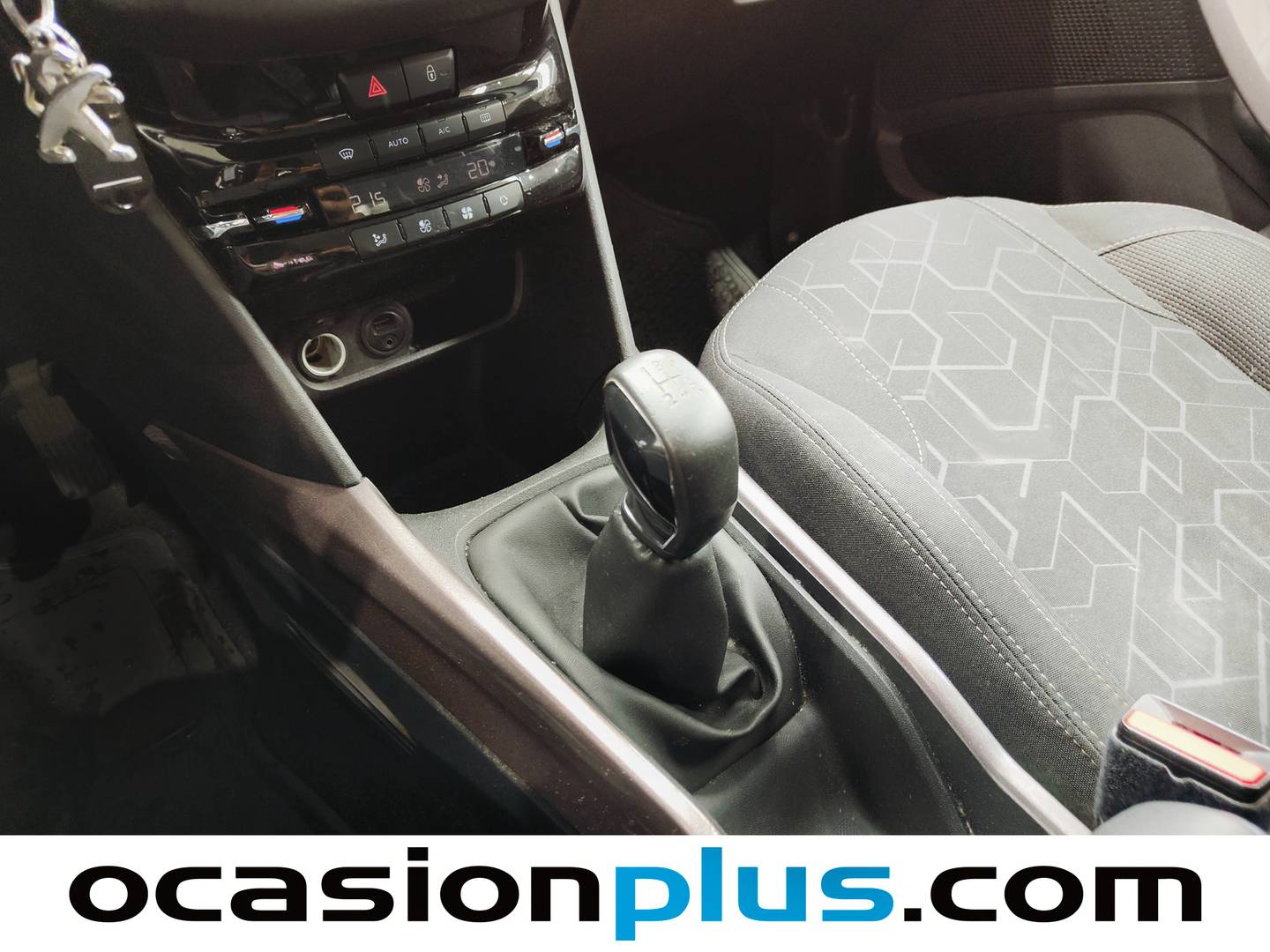 Peugeot 2008 Peugeot 2008 VTI 82 Active (82 CV) de segunda mano