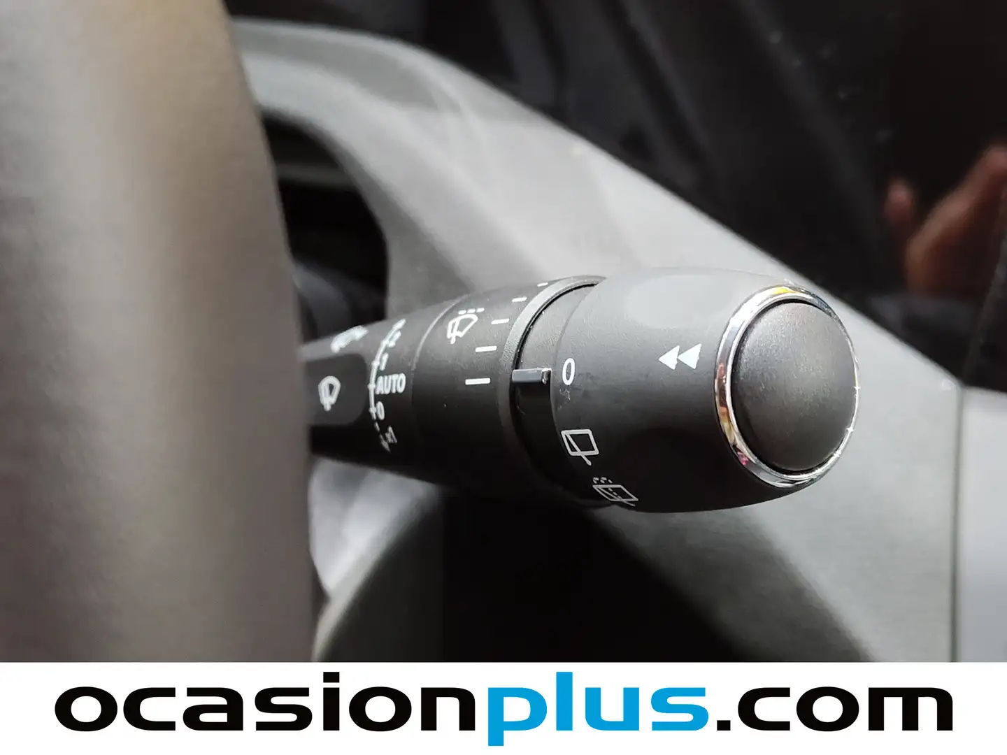 Foto Peugeot 308 Peugeot 308 Allure Hybrid eDCS6 (145 CV)