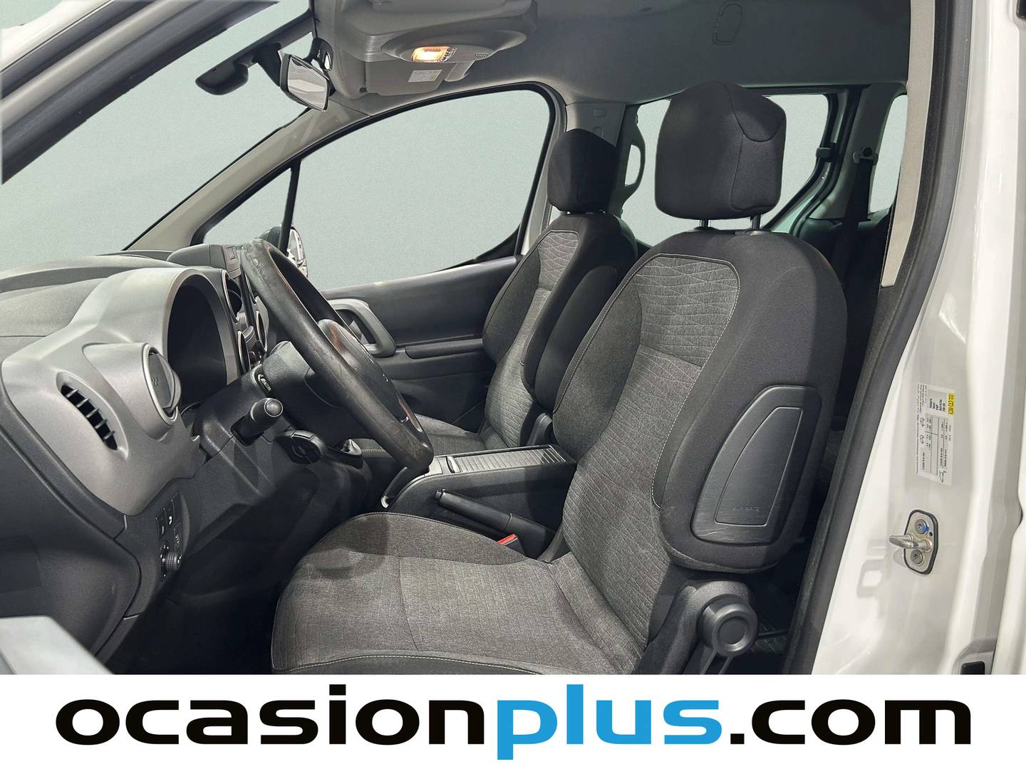Foto asientos delanteros Citroën Berlingo Citroën Berlingo Multispace 20 Aniversario BlueHDi (100 CV)