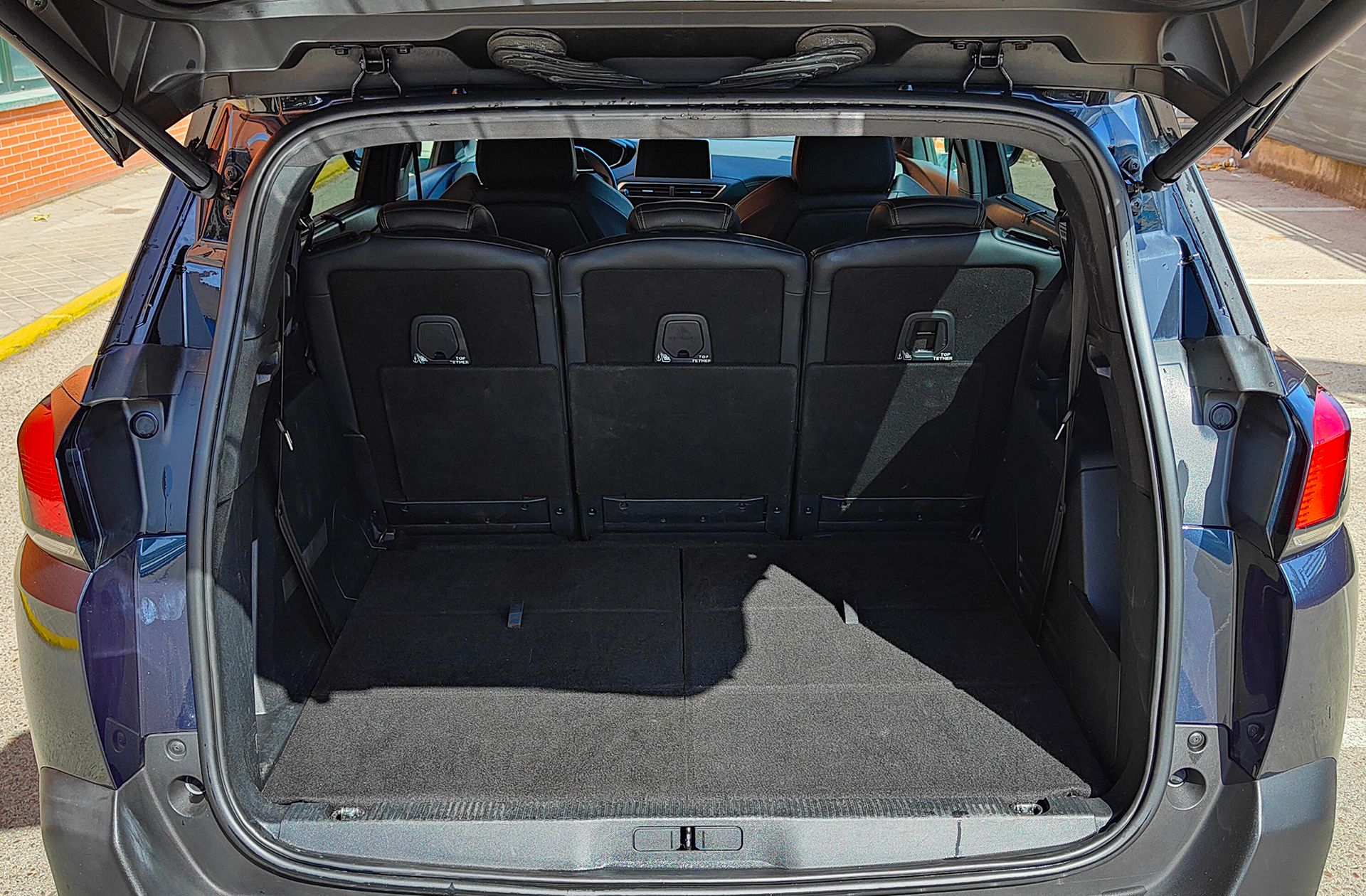 Peugeot 5008 PureTech 180 GT Line EAT8 7 plazas - foto 19