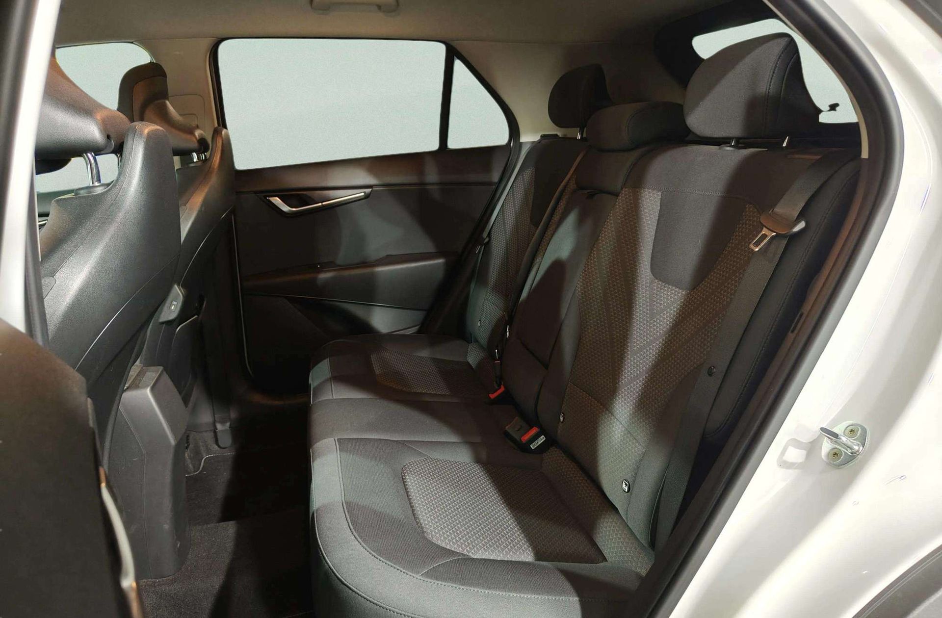 Kia Niro 1.6 GDi HEV Concept - foto 12