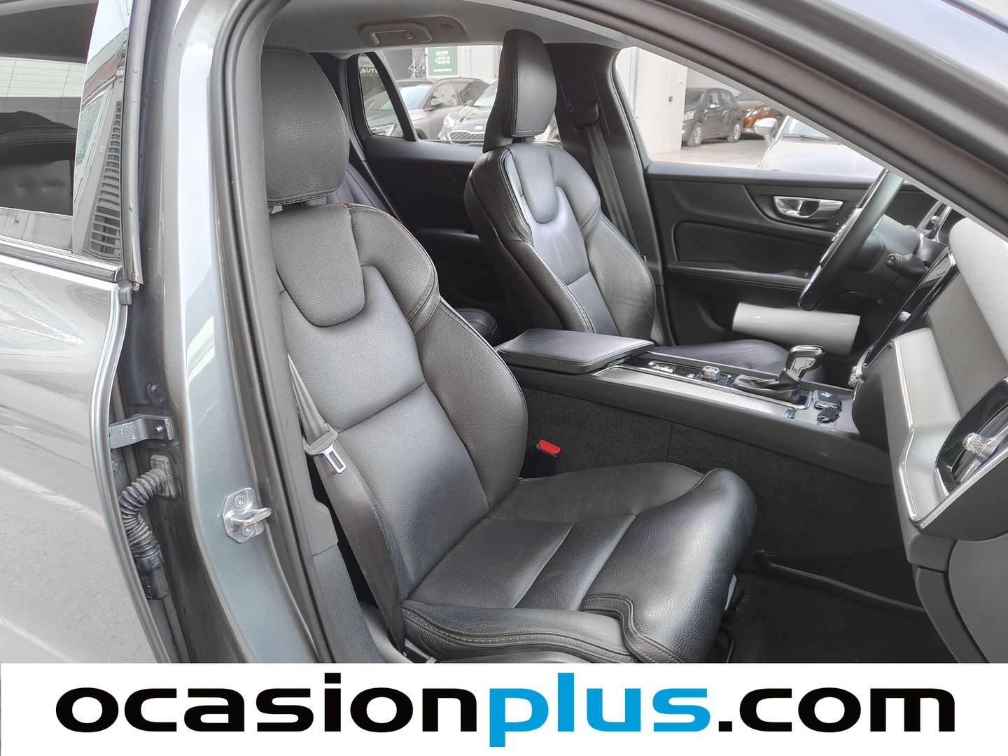 Foto Volvo V60 Cross Country Volvo V60 Cross Country D4 Pro Auto (190 CV)