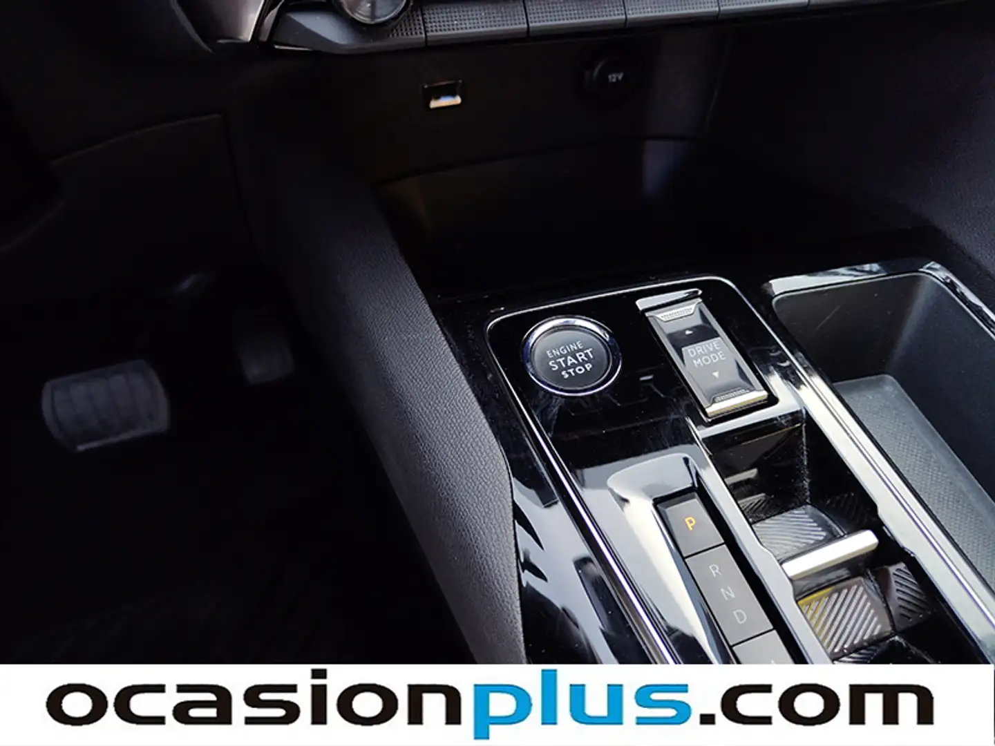 Foto Peugeot 3008 Peugeot 3008 PureTech 130 S&S Allure Pack EAT8 (130 CV)