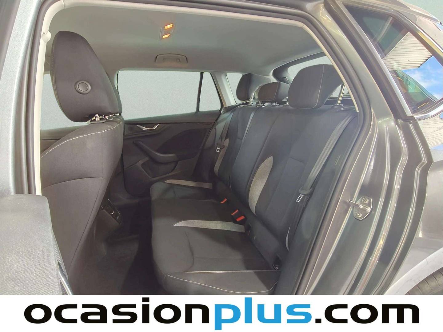 Foto asientos traseros Skoda Kamiq Skoda Kamiq 1.0 TSI Selection DSG (115 CV)