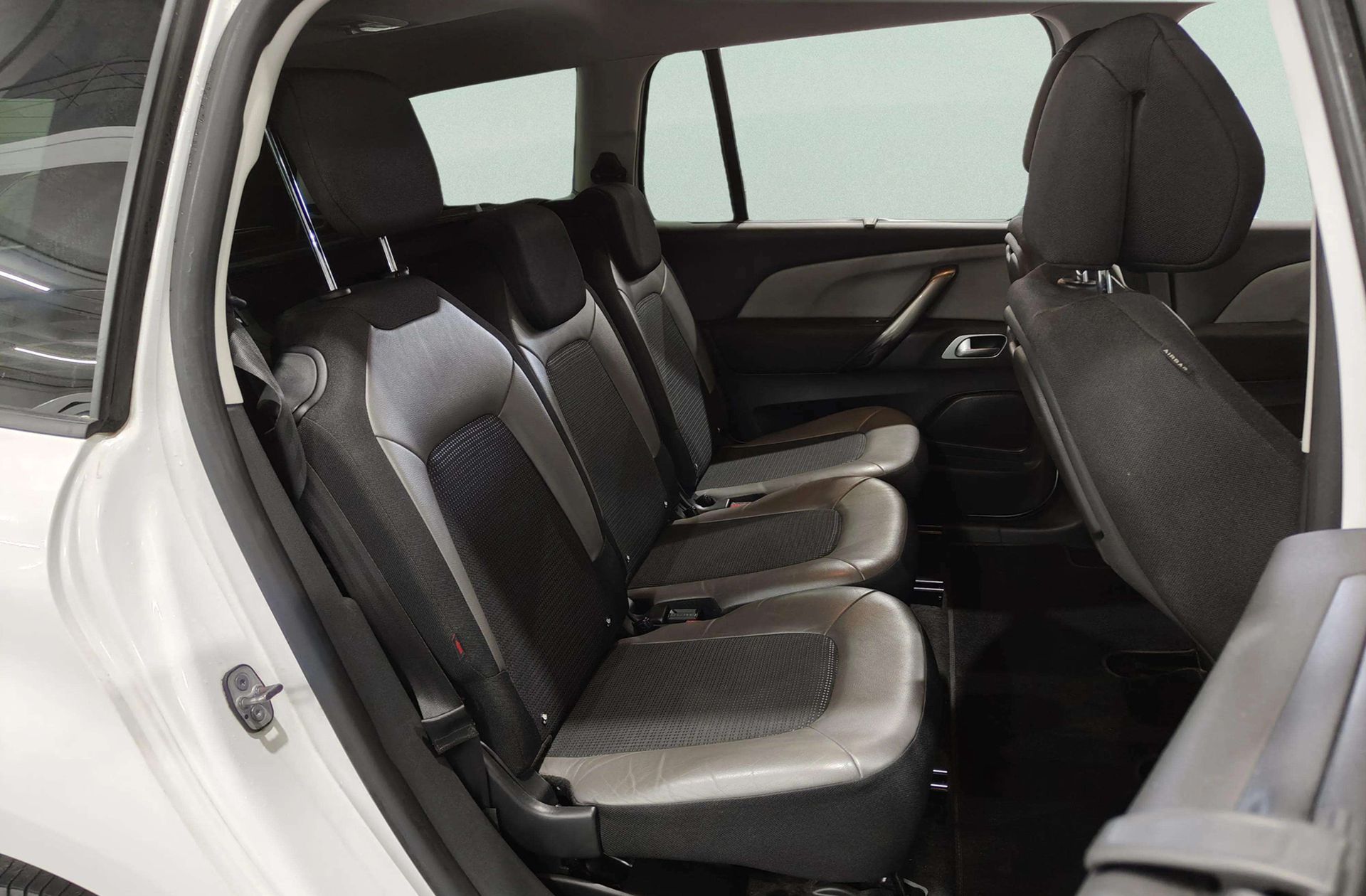 Citroën C4 Grand SpaceTourer BlueHDi 130 Shine Pack EAT8 7 plazas - foto 21