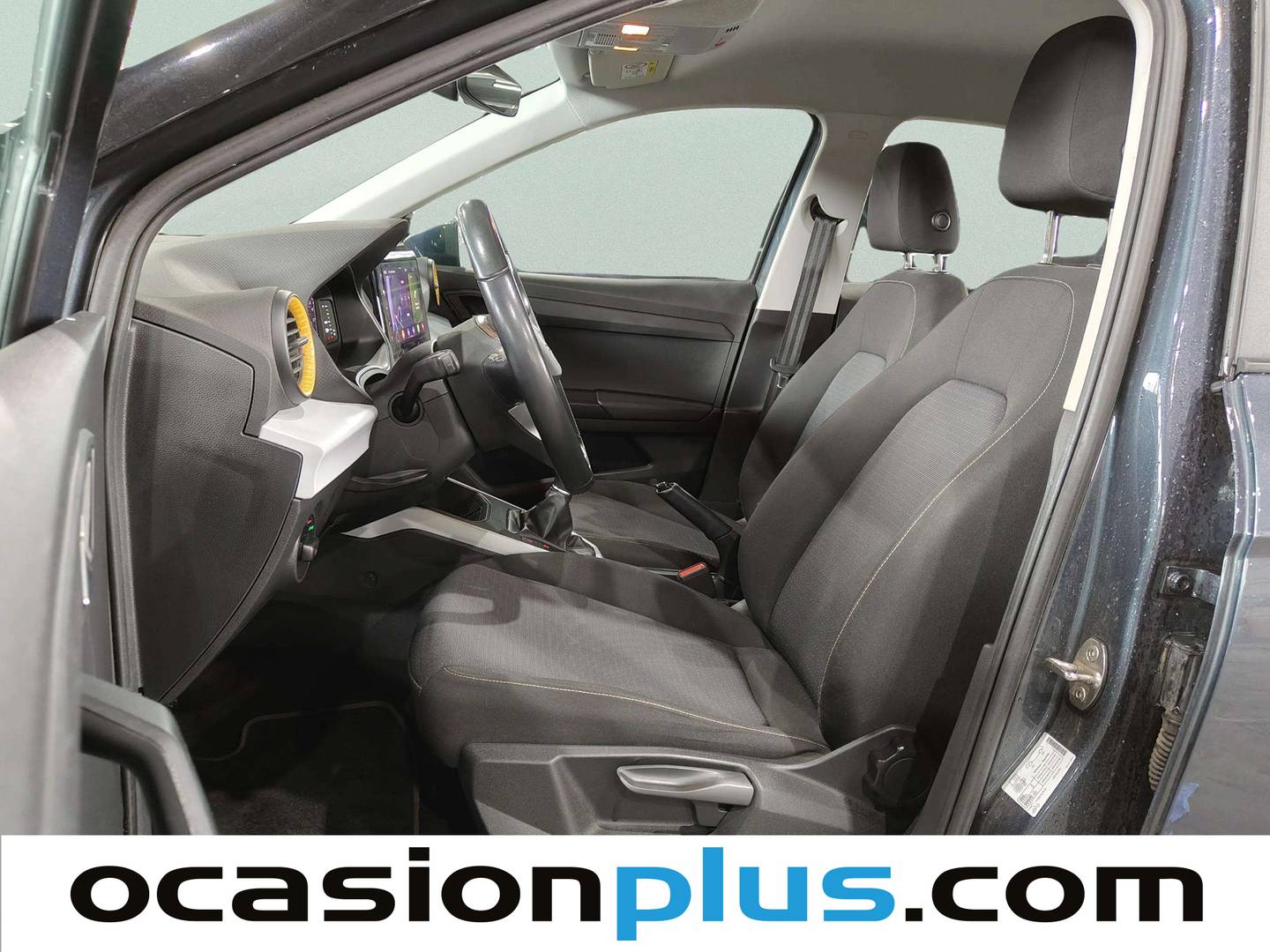 Foto asientos delanteros Seat Arona SEAT Arona 1.0 TSI Style XL (110 CV)