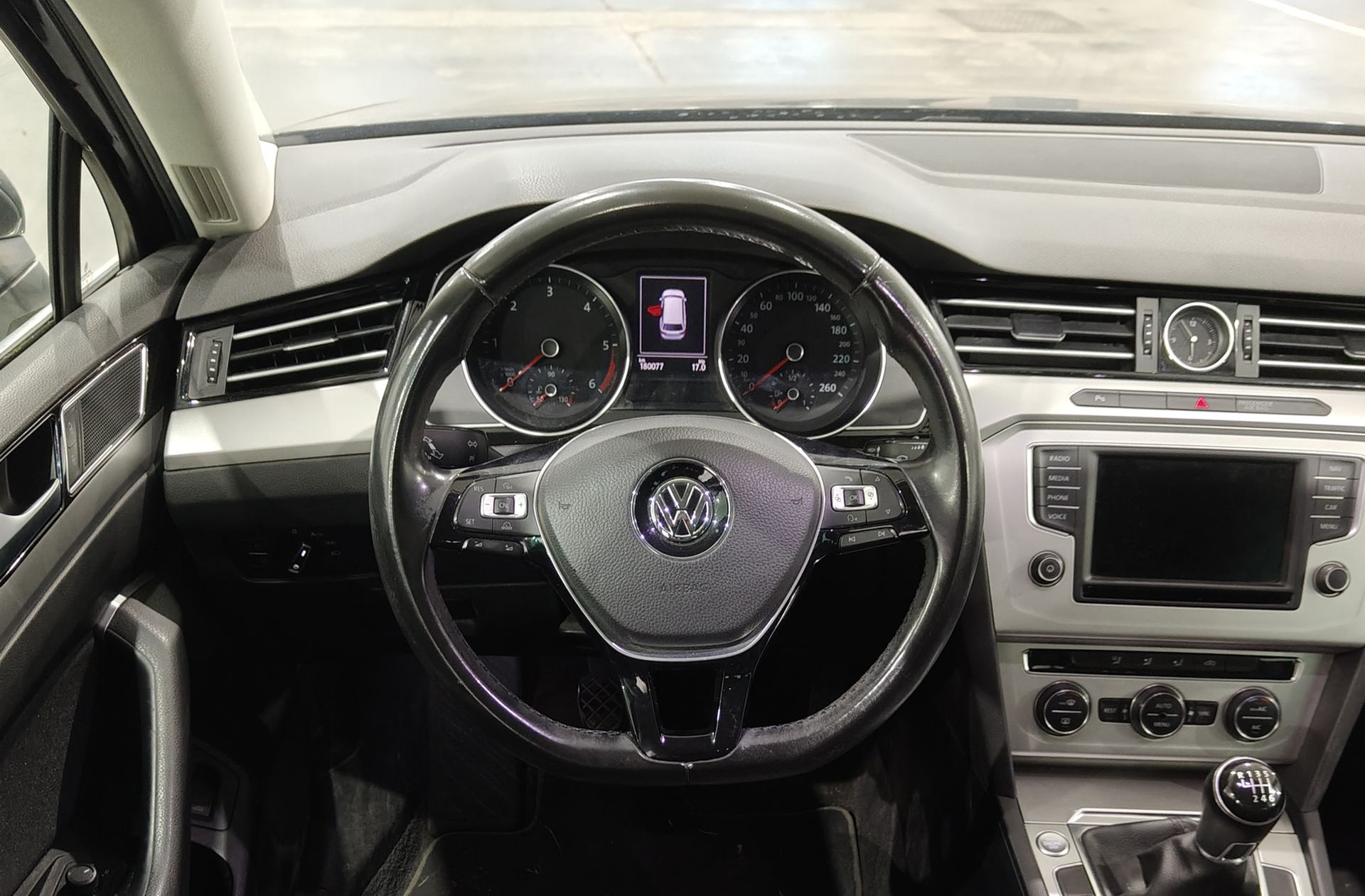 Volkswagen Passat Variant Advance 1.6 TDI BMT - foto 21