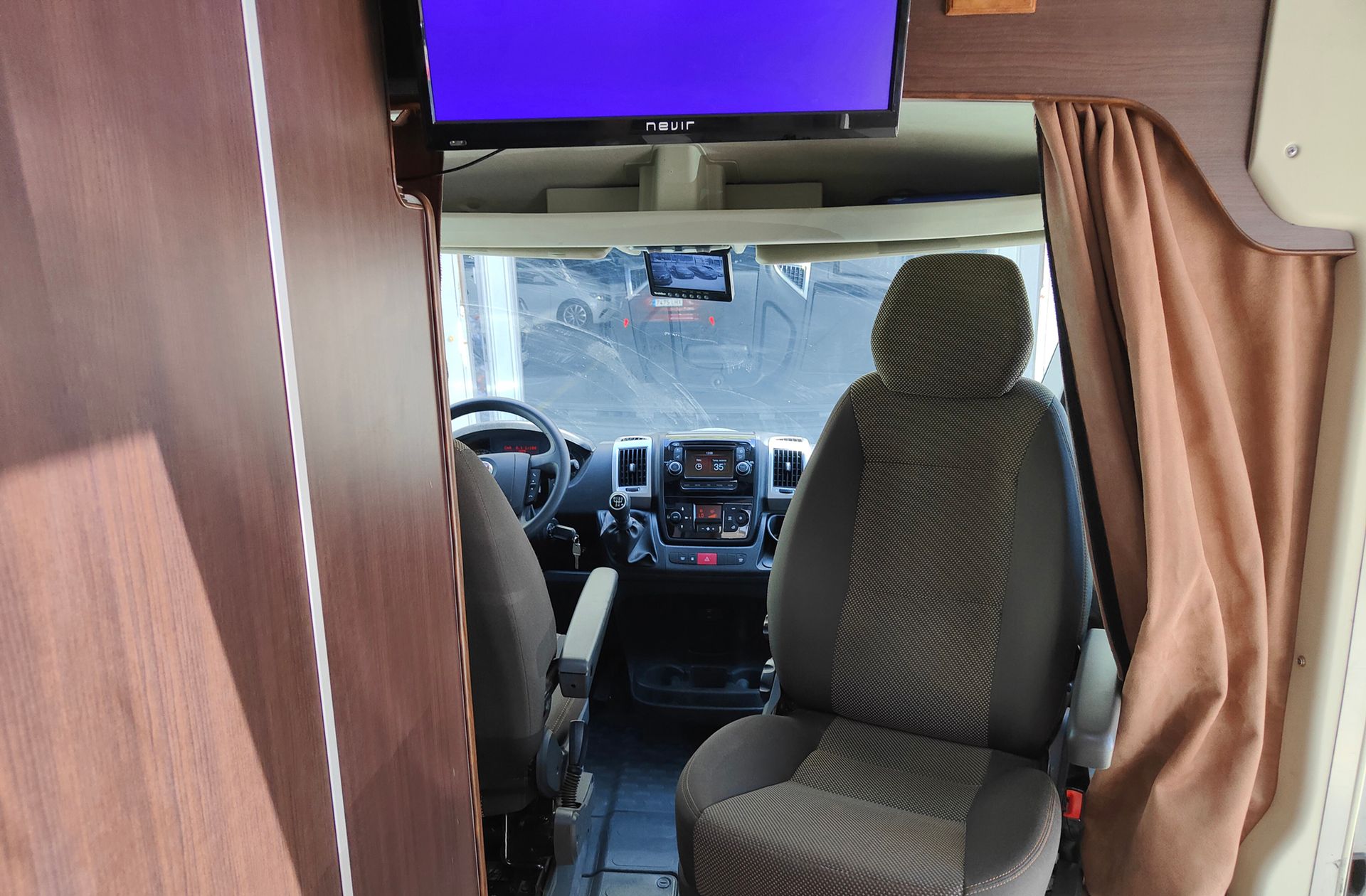Fiat Ducato Furgon 2.0 MultiJet 33 Medio TA Camperizada 4 plazas - foto 11