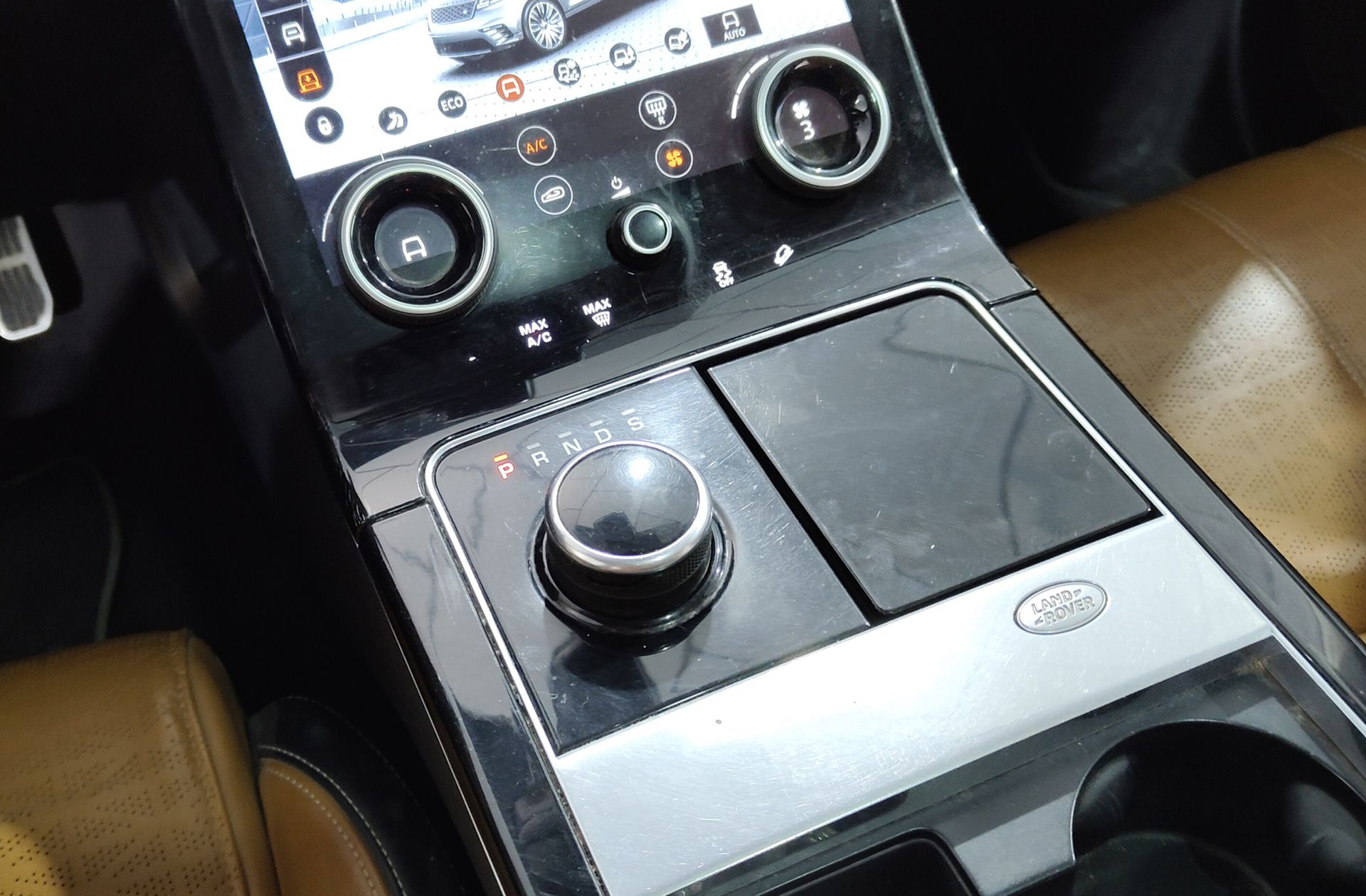 Land Rover Range Rover Velar D240 SE 4WD - foto 5