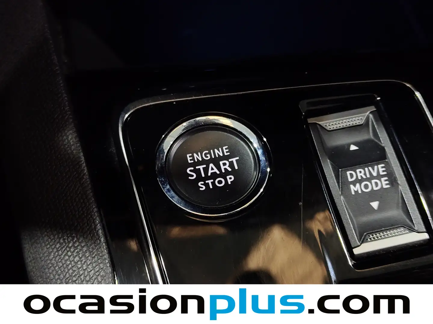 Foto Peugeot 5008 Peugeot 5008 PureTech 130 S&S Allure Pack EAT8  (130 CV) 7 Plazas