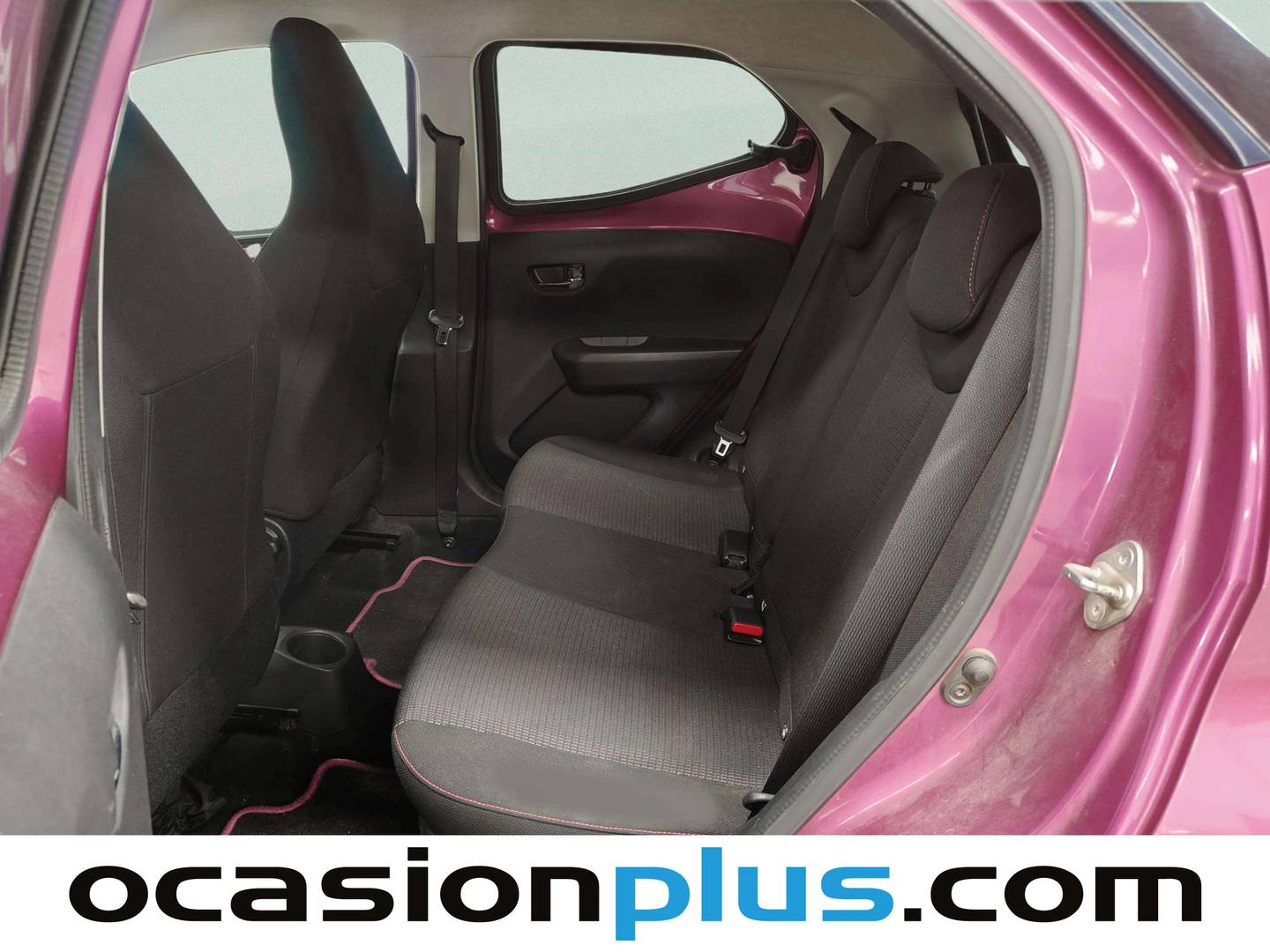 Foto asientos traseros Toyota Aygo Toyota Aygo 1.0 70 x-cite (72 CV)