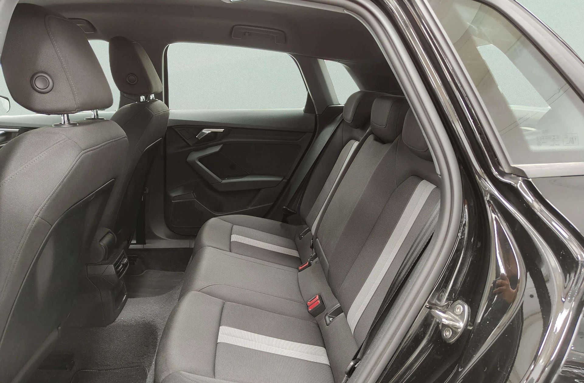 Audi A3 Sportback Advanced 30 TFSI - foto 12