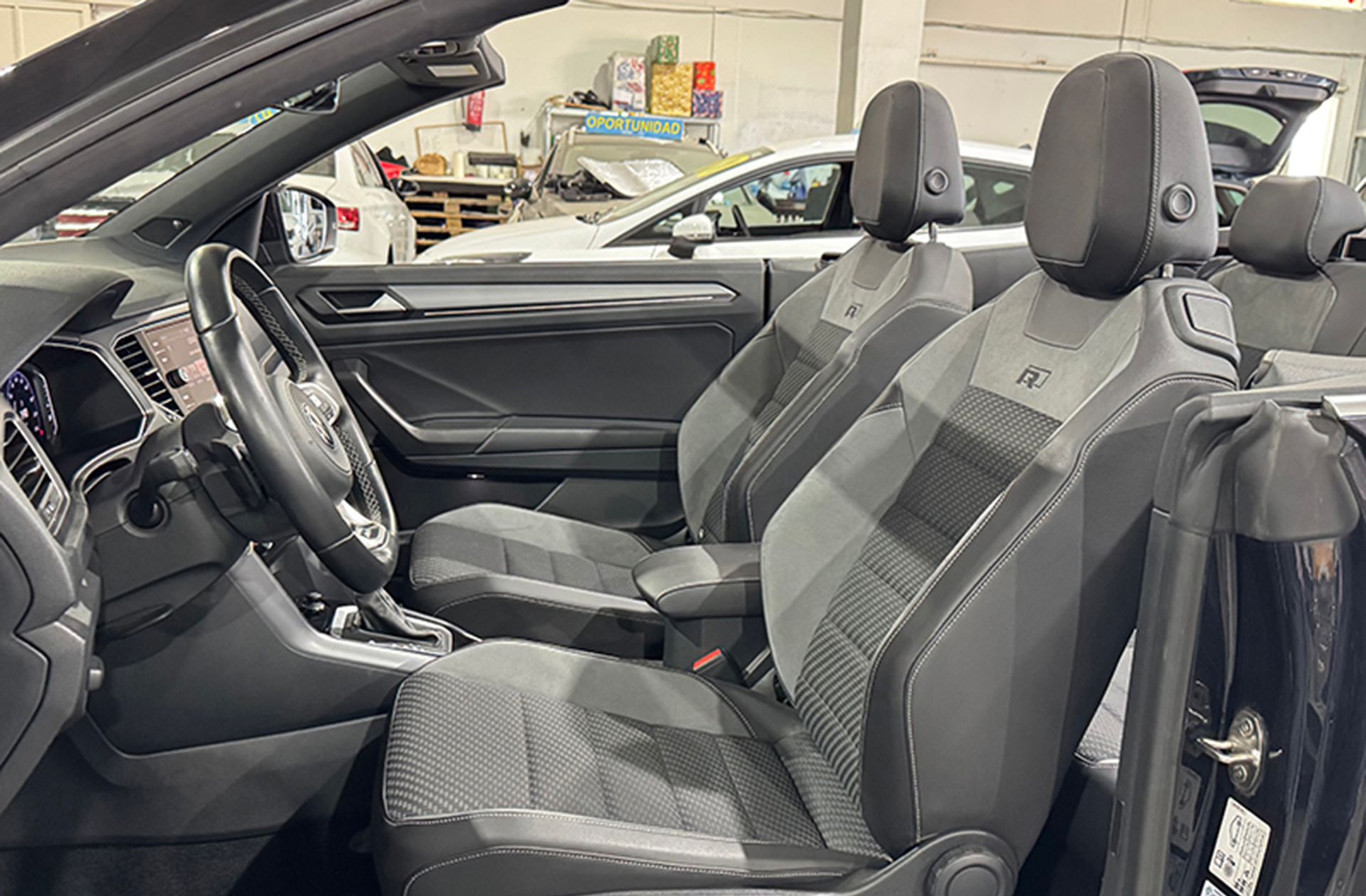 Volkswagen T-Roc Cabrio R-Line 1.5 TSI - foto 14