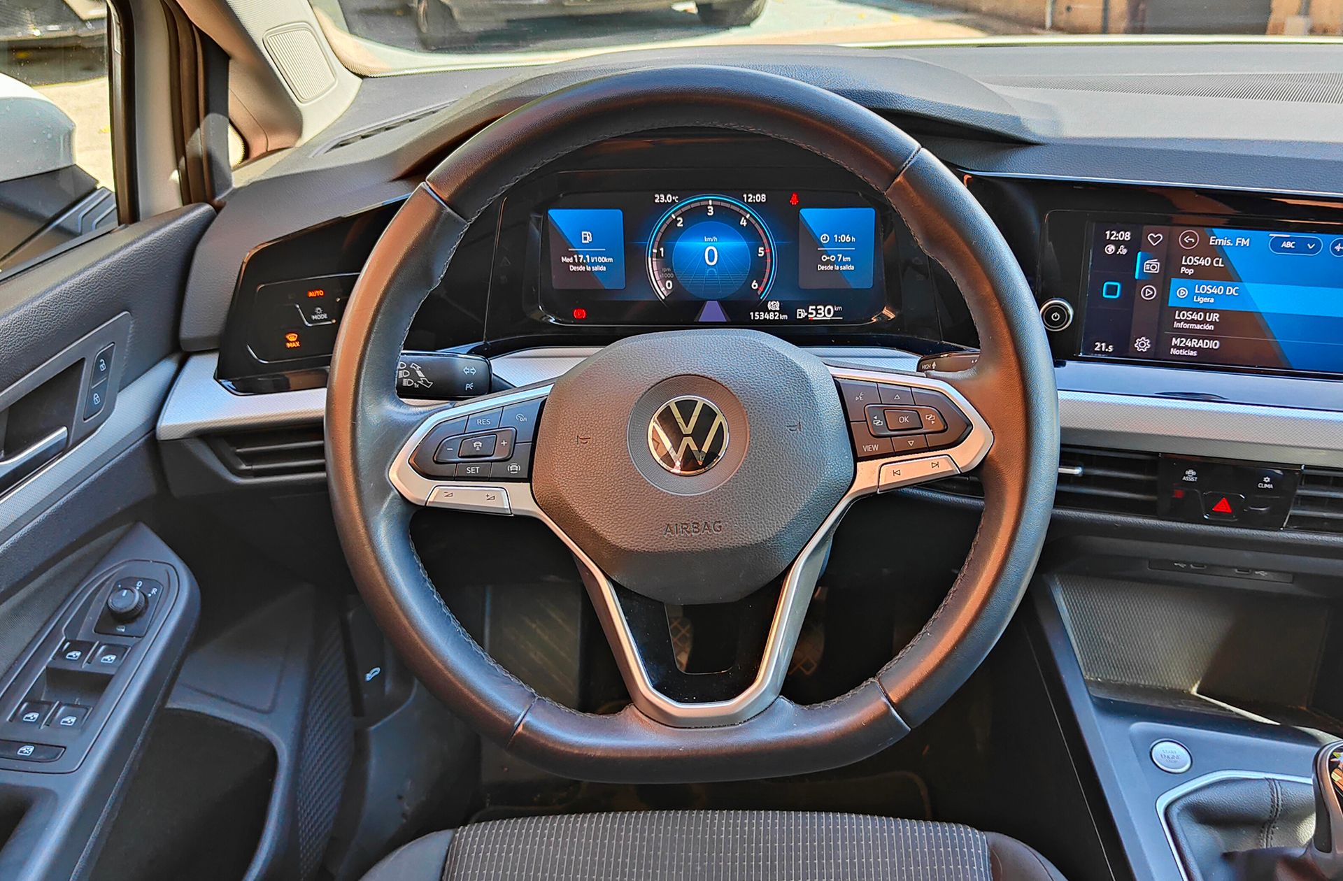Volkswagen Golf 2.0 TDI - foto 20