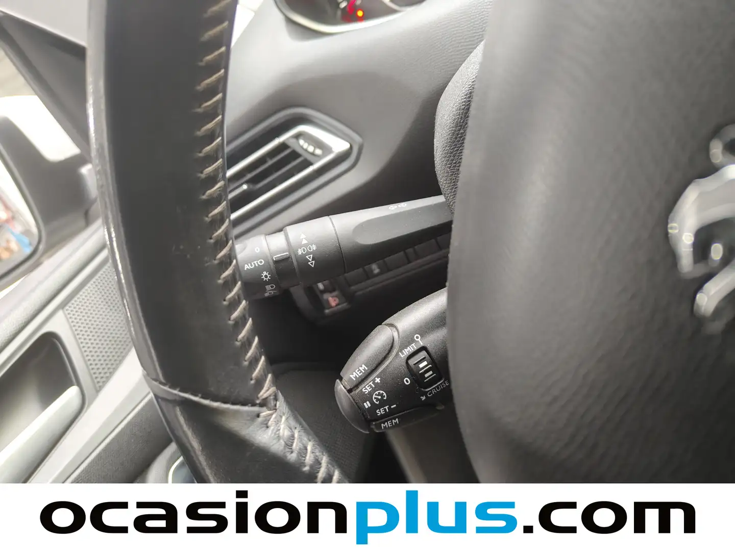 Foto Peugeot 308 Peugeot 308 BlueHDi 130 Allure (130 CV)