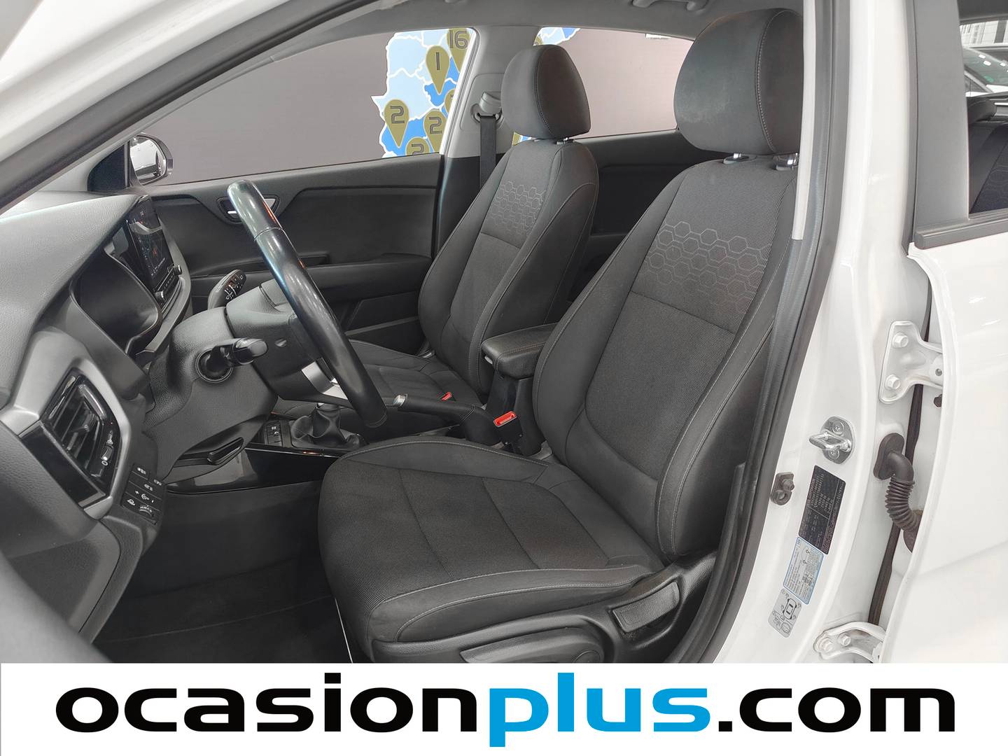 Foto asientos delanteros KIA Rio KIA Rio 1.0 T-GDi MHEV iMT Drive (100 CV)