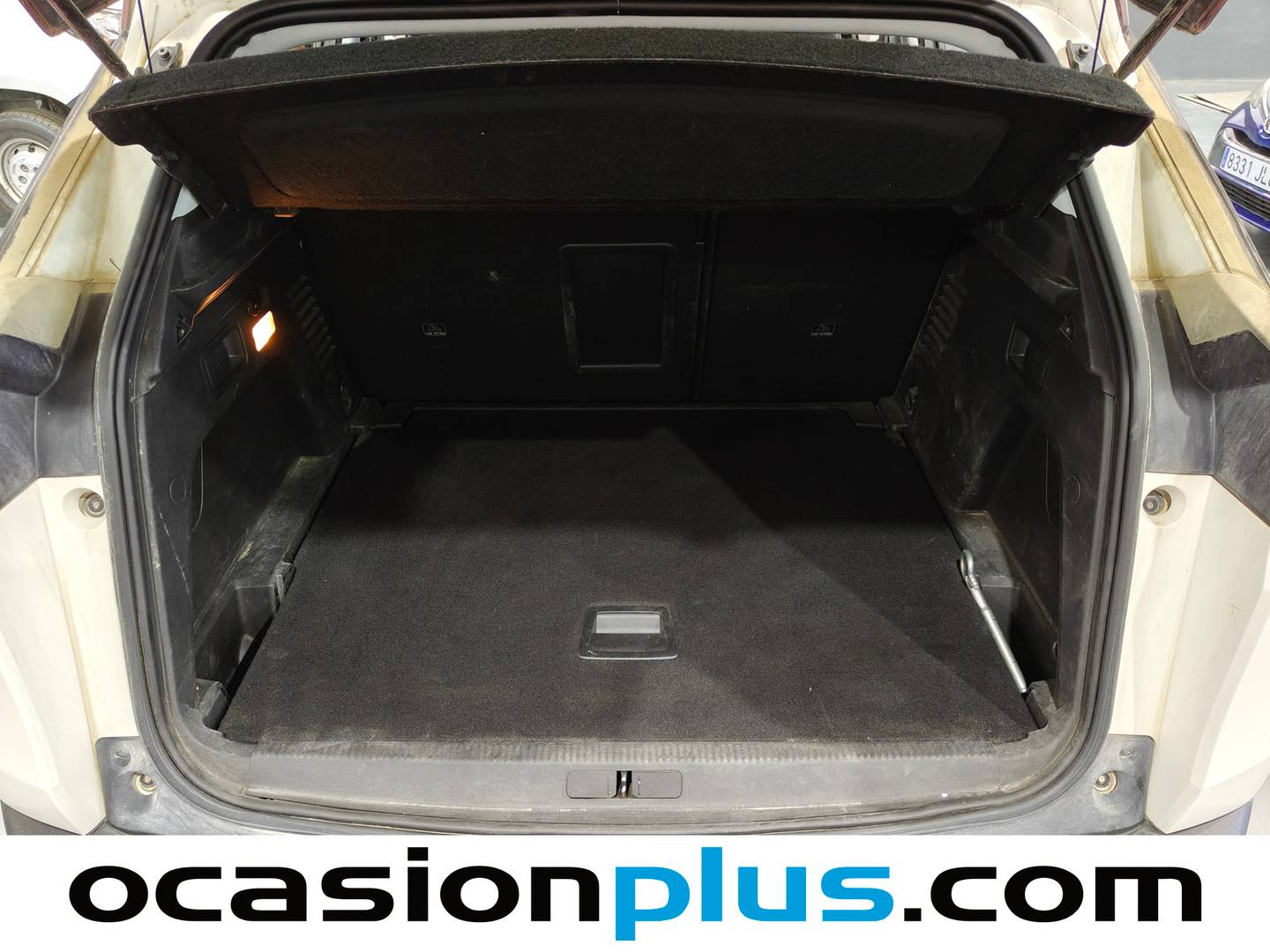 Foto Peugeot 3008 Peugeot 3008 PureTech 130 S&S Allure (130 CV) siete plazas