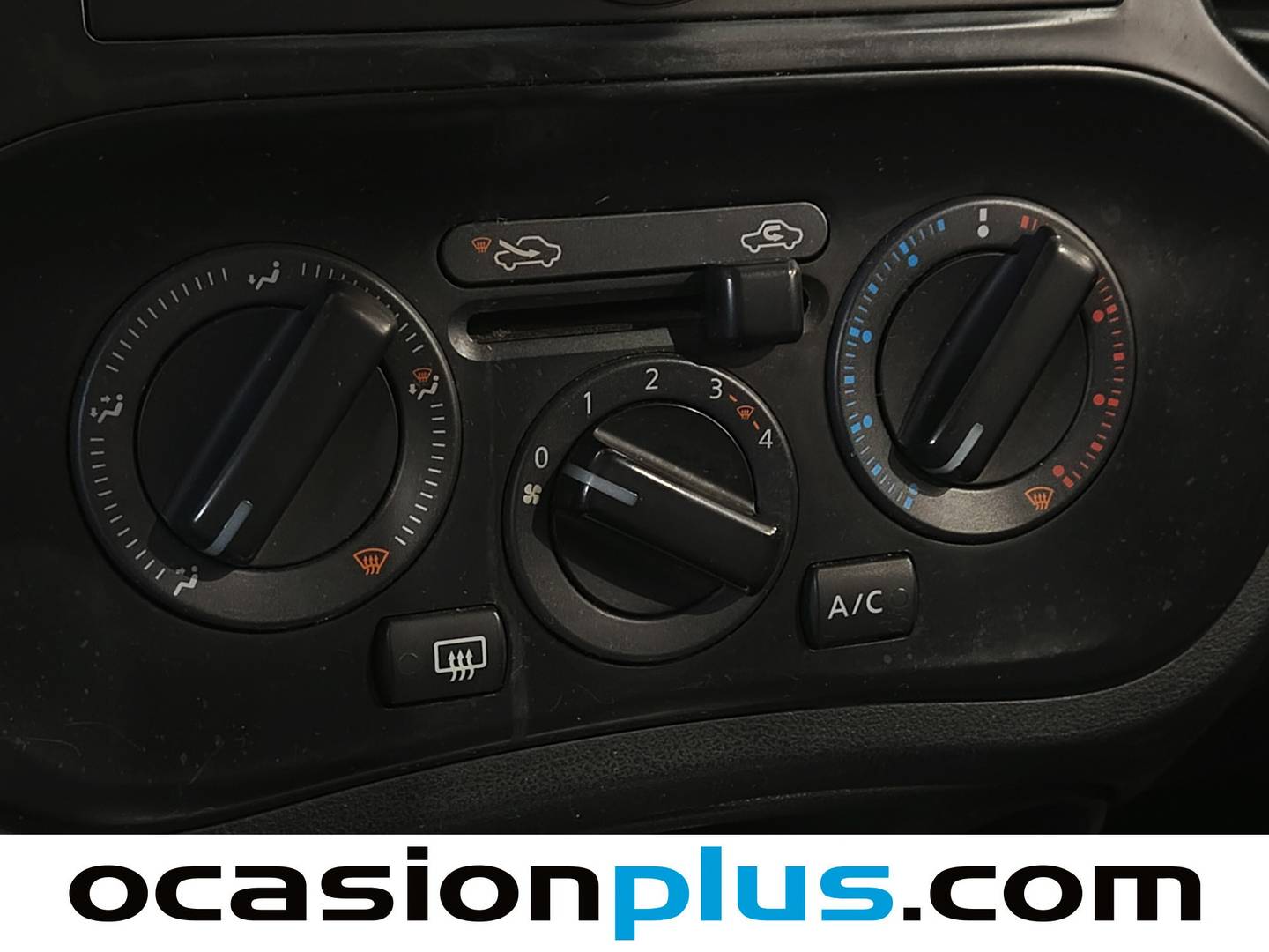 Equipamiento del Nissan JUKE Nissan Juke dCi 110 Visia (110 CV)