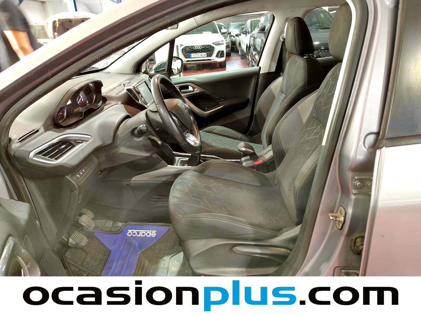Foto asientos delanteros Peugeot 2008 Peugeot 2008 PureTech Style (100 CV)