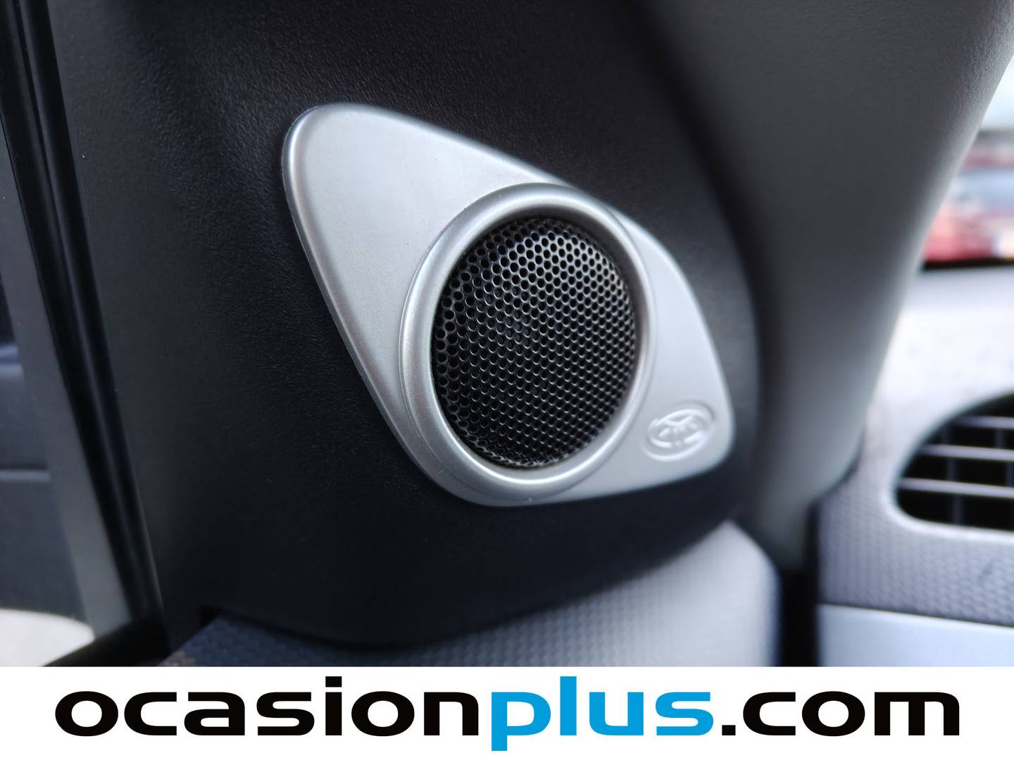 Foto Mitsubishi Outlander Mitsubishi Outlander 2.0 DI-D Intense Plus (140 CV) 7 Plazas