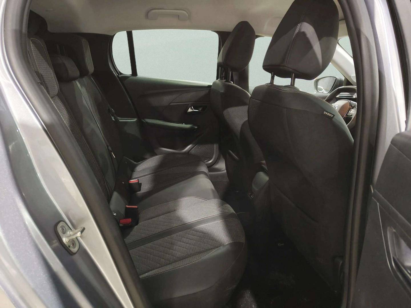 Foto Peugeot 208 Peugeot 208 PureTech 100 Allure (100 CV)