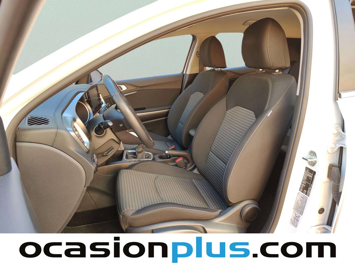 Foto KIA XCeed Kia XCeed 1.0 T-GDi Drive (120 CV)