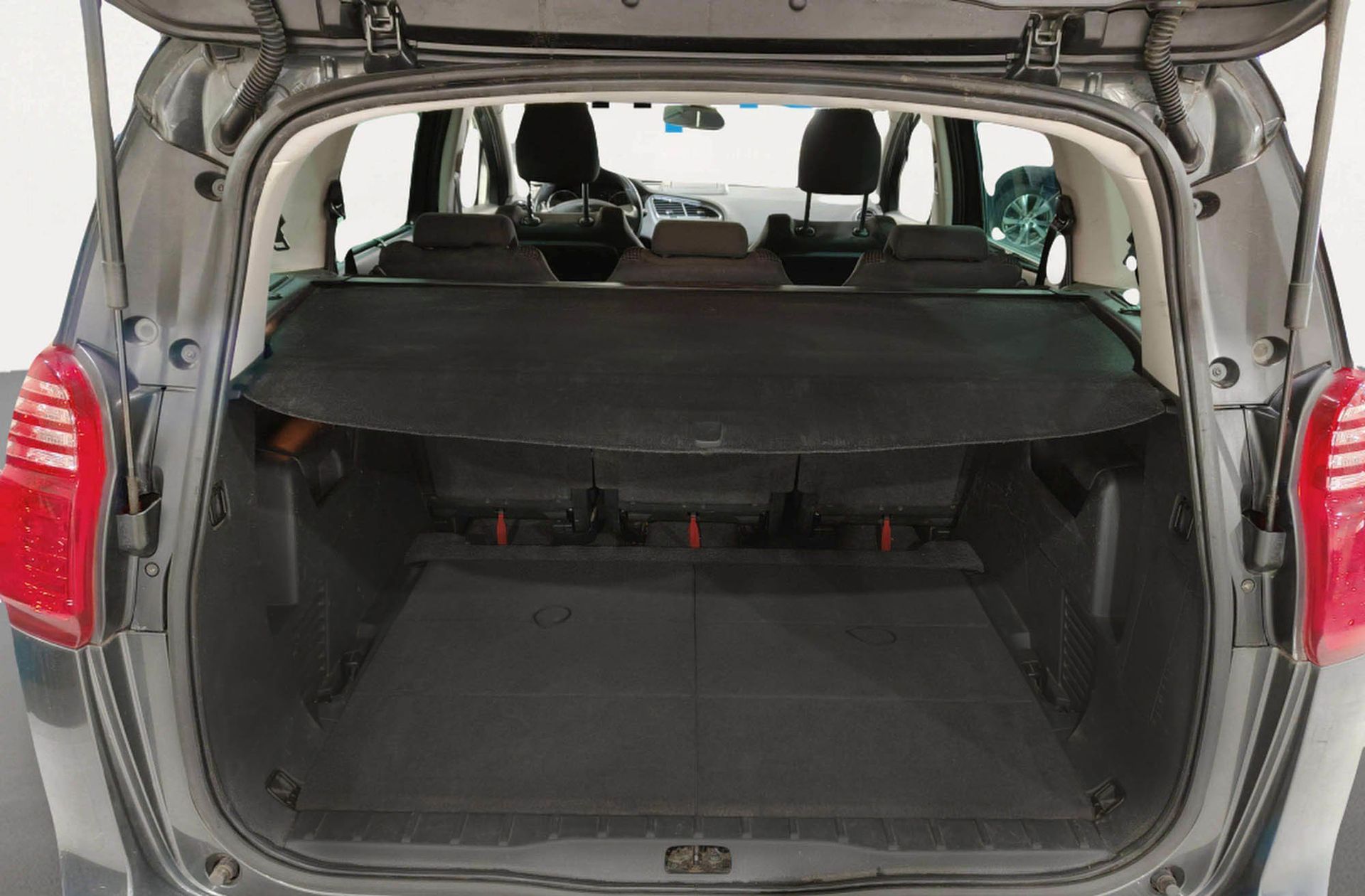 Peugeot 5008 1.6 BlueHDi FAP Allure 7 plazas - foto 15