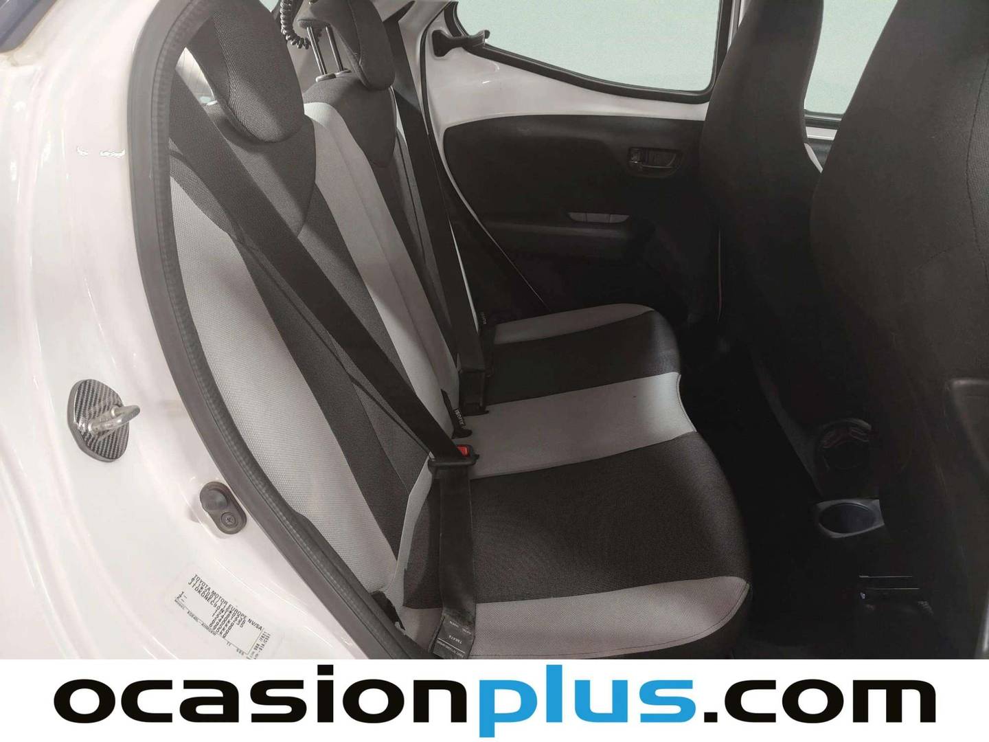 Toyota Aygo Toyota Aygo 1.0 70 x-play (69 CV) al mejor precio