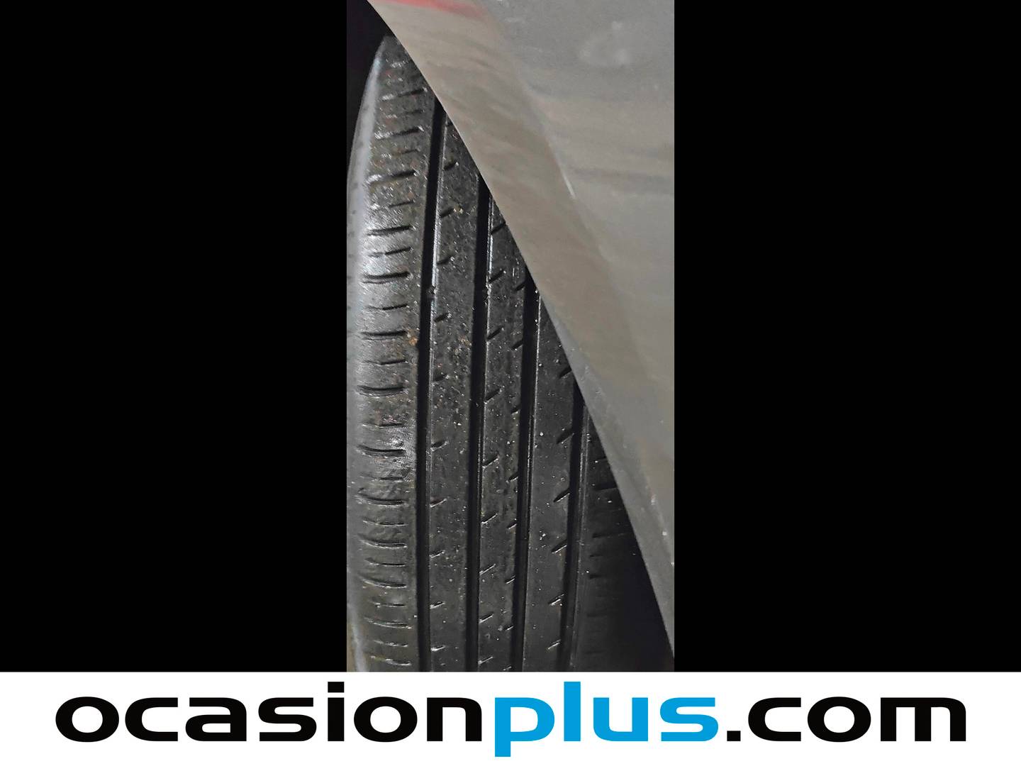 Foto Toyota Auris Toyota Auris 140H Touring Sports Active (136 CV)