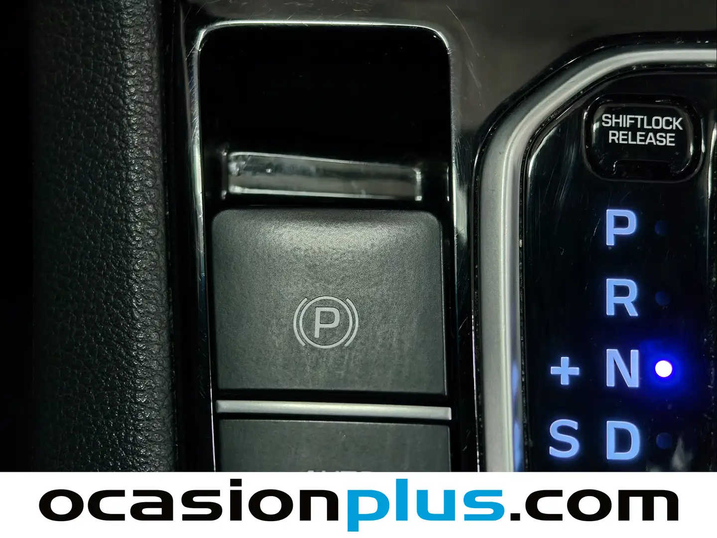 Foto Hyundai IONIQ Hyundai Ioniq 1.6 GDI HEV Tecno DCT (141 CV)