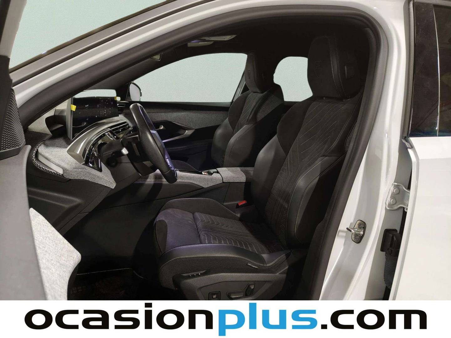 Foto asientos delanteros Peugeot 3008 Hybrid Peugeot 3008 Hybrid GT eDCS6 (136 CV)