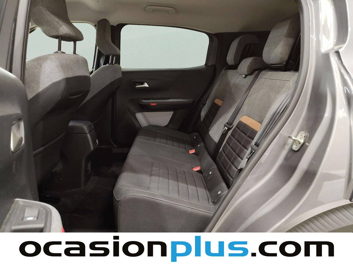 Foto asientos traseros Citroën C3 Aircross Citroën C3 Aircross Hybrid 145 Plus e-DCS6 (145 CV)
