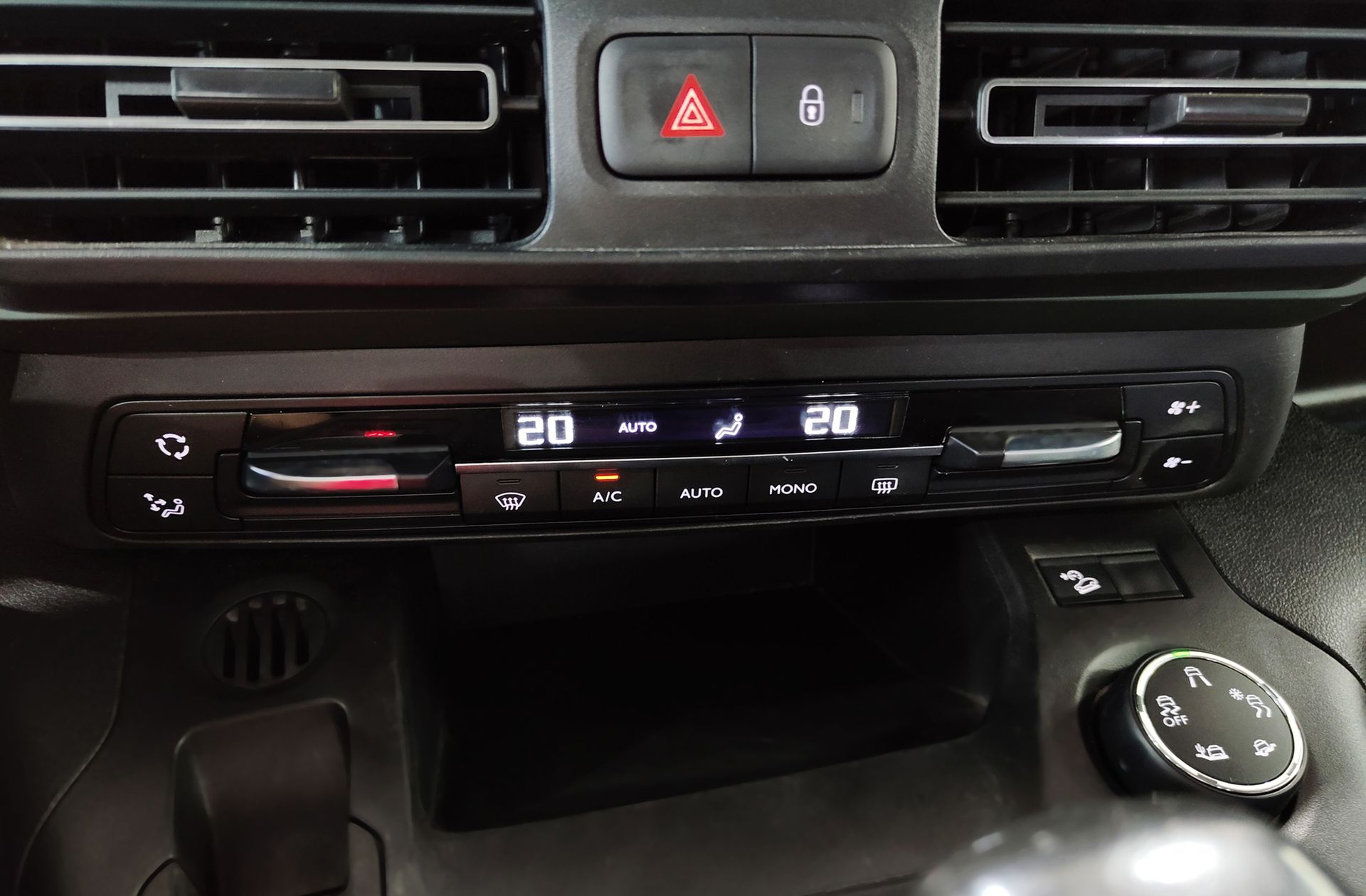 Citroën Berlingo BlueHDi 130 Talla M Shine - foto 29