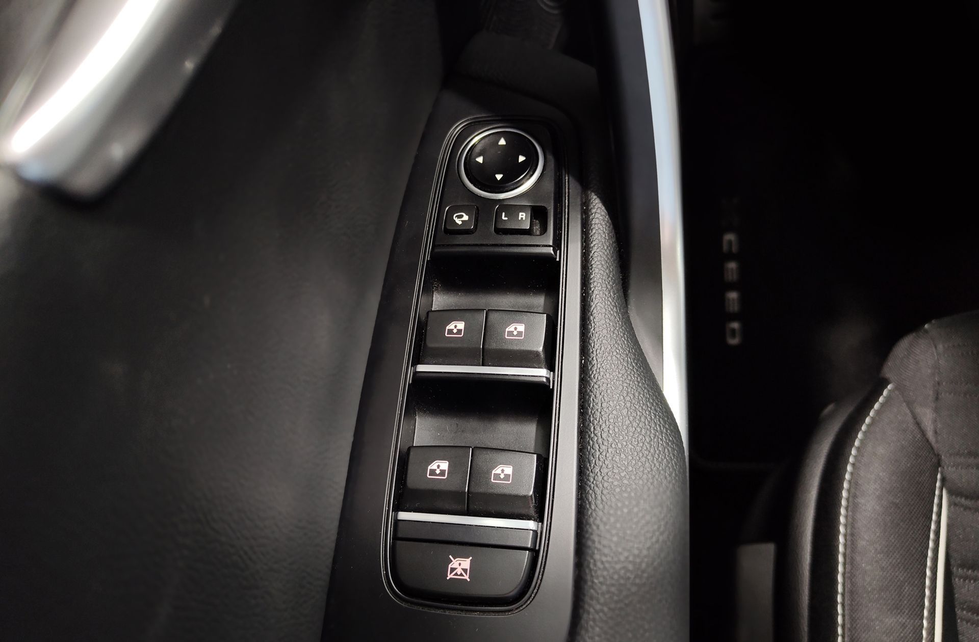 Kia XCeed 1.0 T-GDi GT-line - foto 45