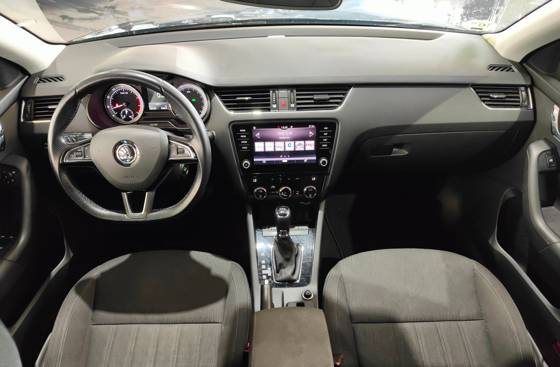 Škoda Octavia 1.4 TSI Style DSG - foto 6