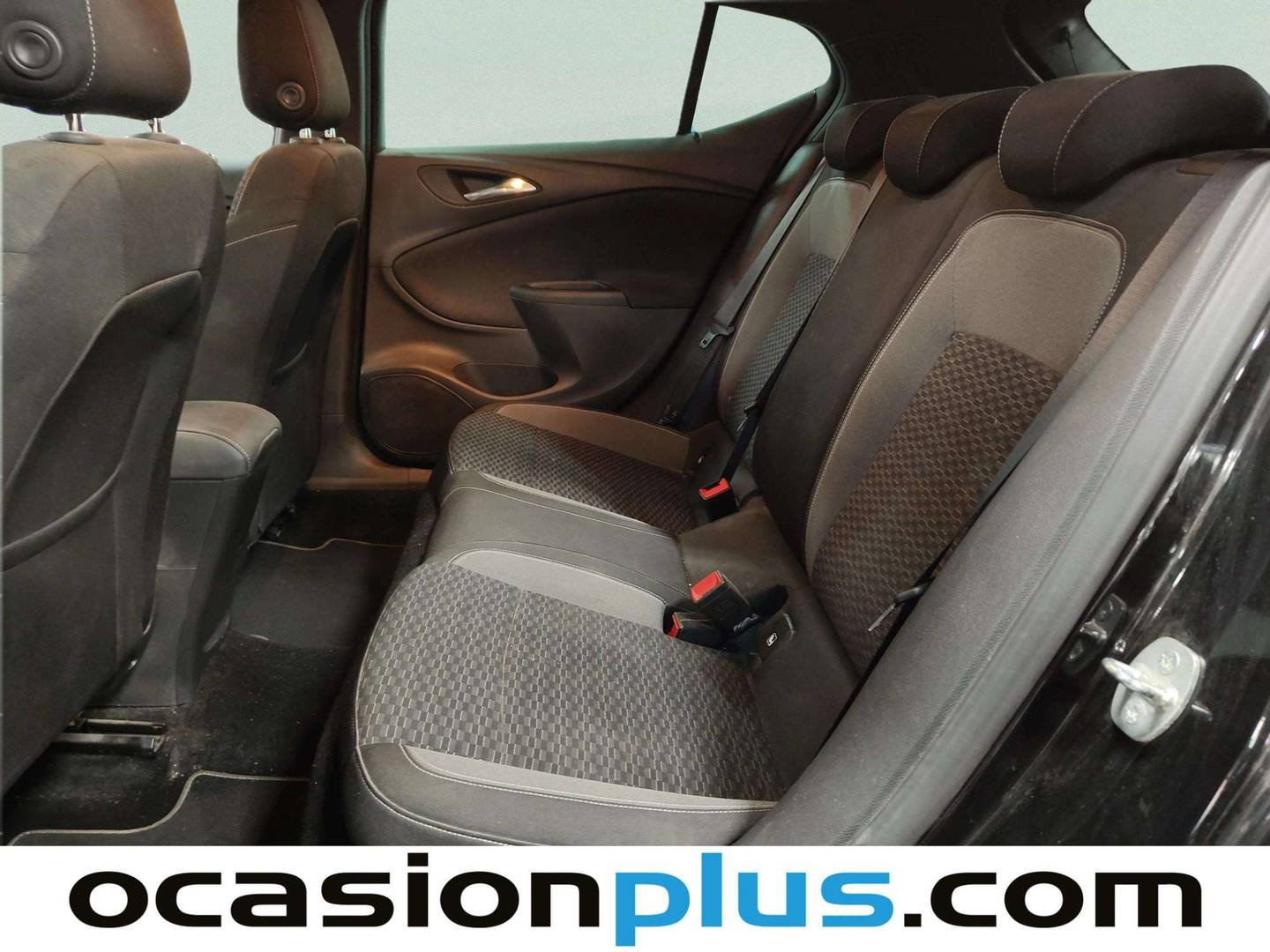 Foto asientos traseros Opel Astra Opel Astra 1.2 Turbo SHL GS Line (110 CV)
