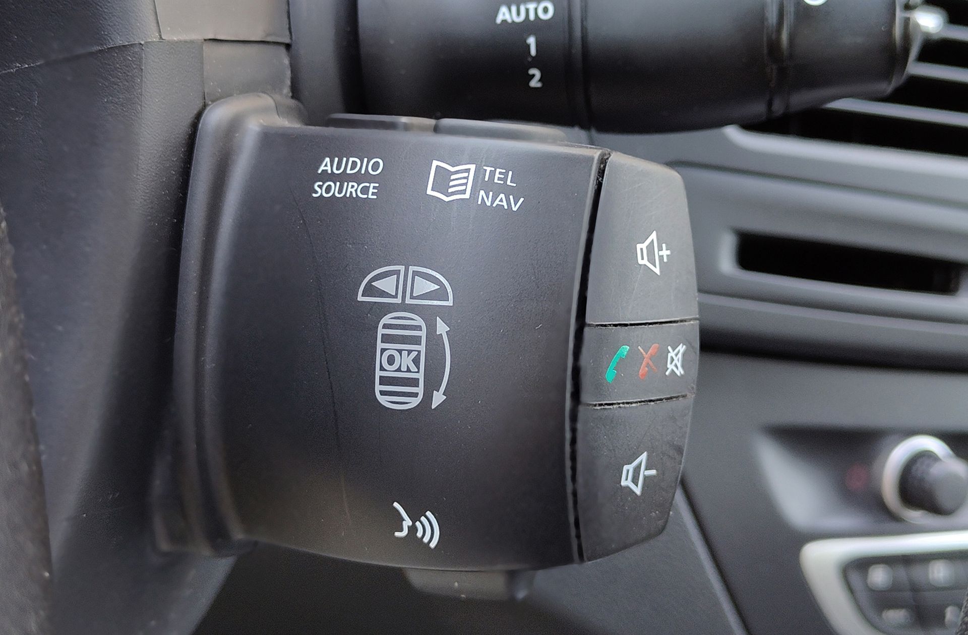 Renault Laguna Coupe Emotion Plus FAP eco2 dCi - foto 35