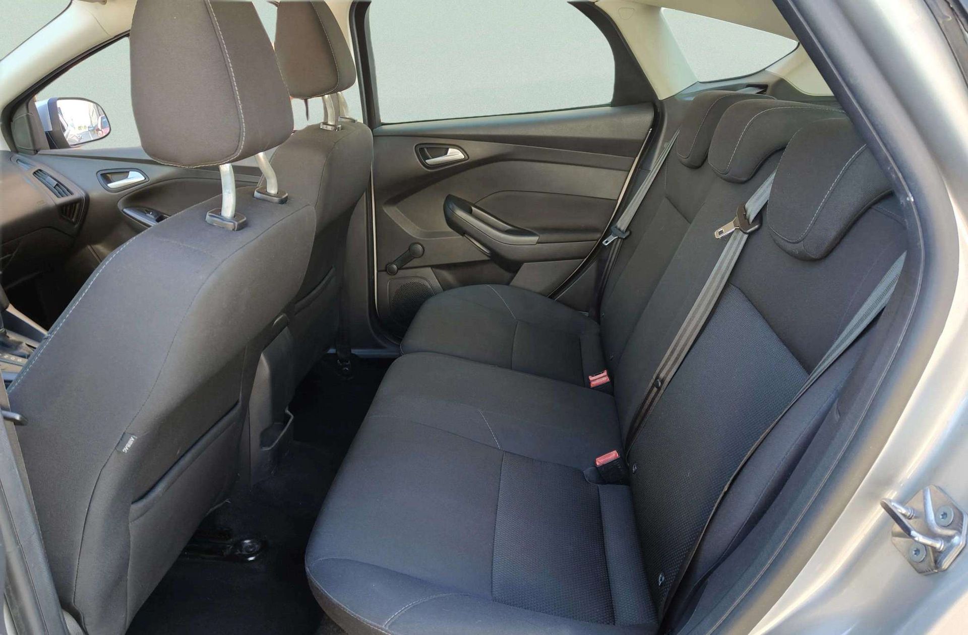 Ford Focus 1.6 TI-VCT Trend+ PowerShift - foto 10