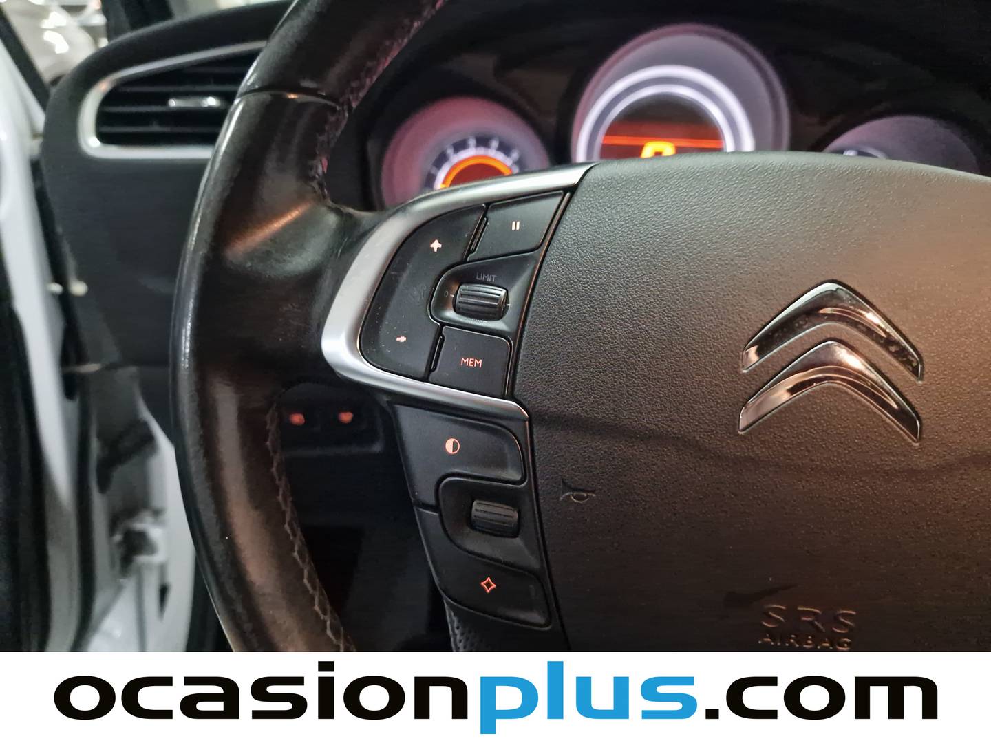 Extras y acabados del Citroën C4 Citroën C4 1.4 VTi Tonic (95 CV)