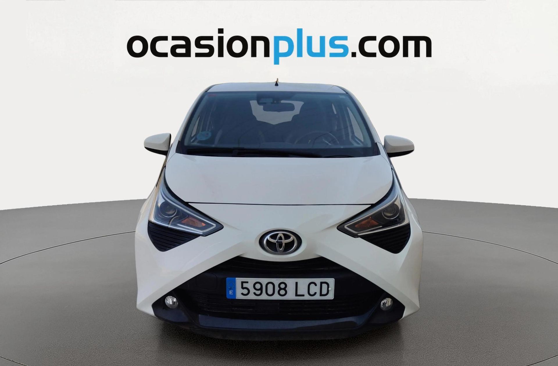 Toyota Aygo 1.0 70 x-play - foto 12