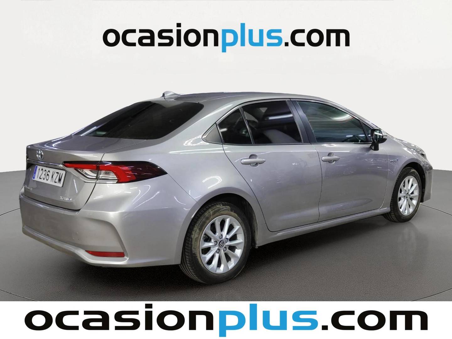 Foto trasera Toyota Corolla Toyota Corolla 1.8 125 Híbrido Active Tech E-CVT Sedán (122 CV) derecha