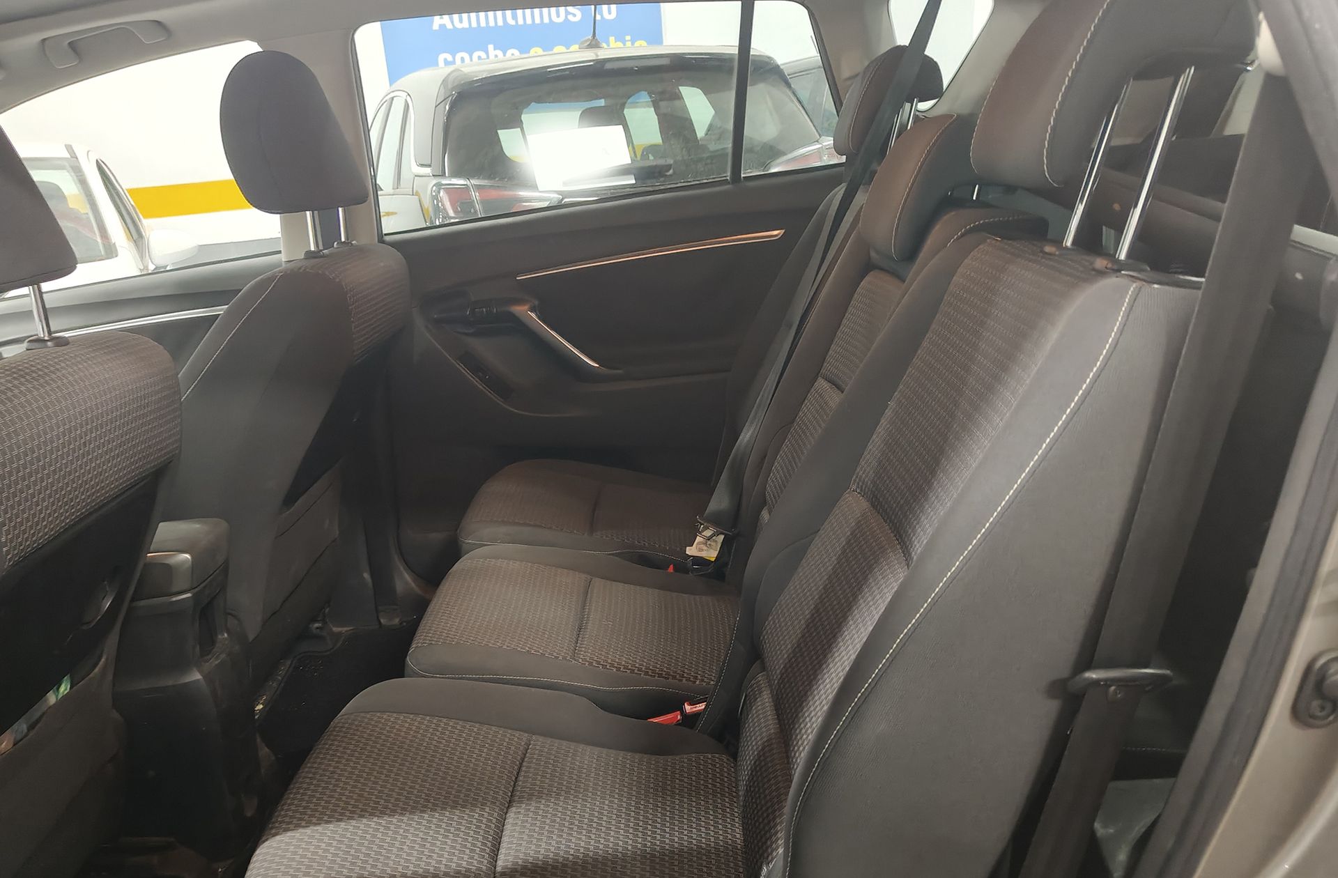 Toyota Verso 115D Advance 7 plazas - foto 11